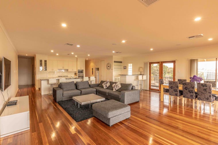 3 Thiele Road Murray Bridge River Shack Rentals
