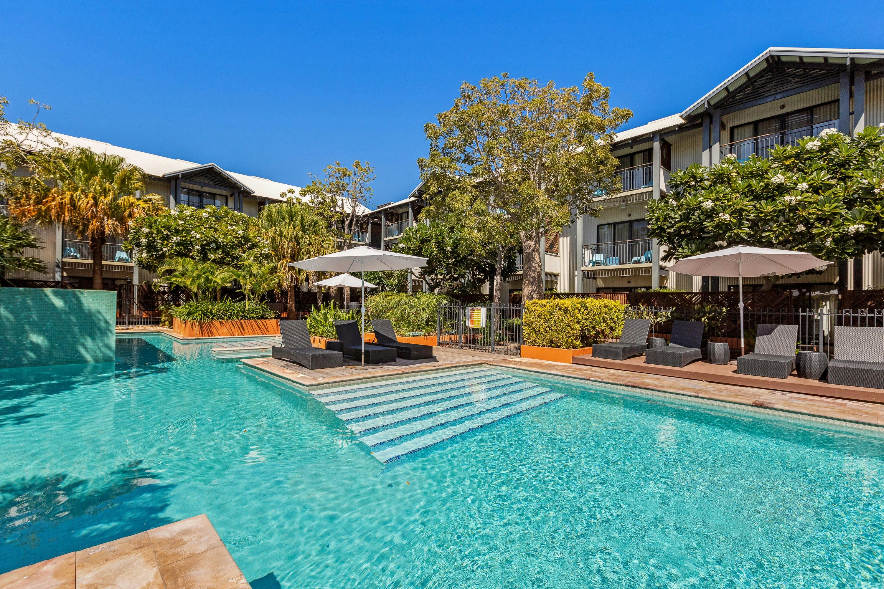 Maxima Pool