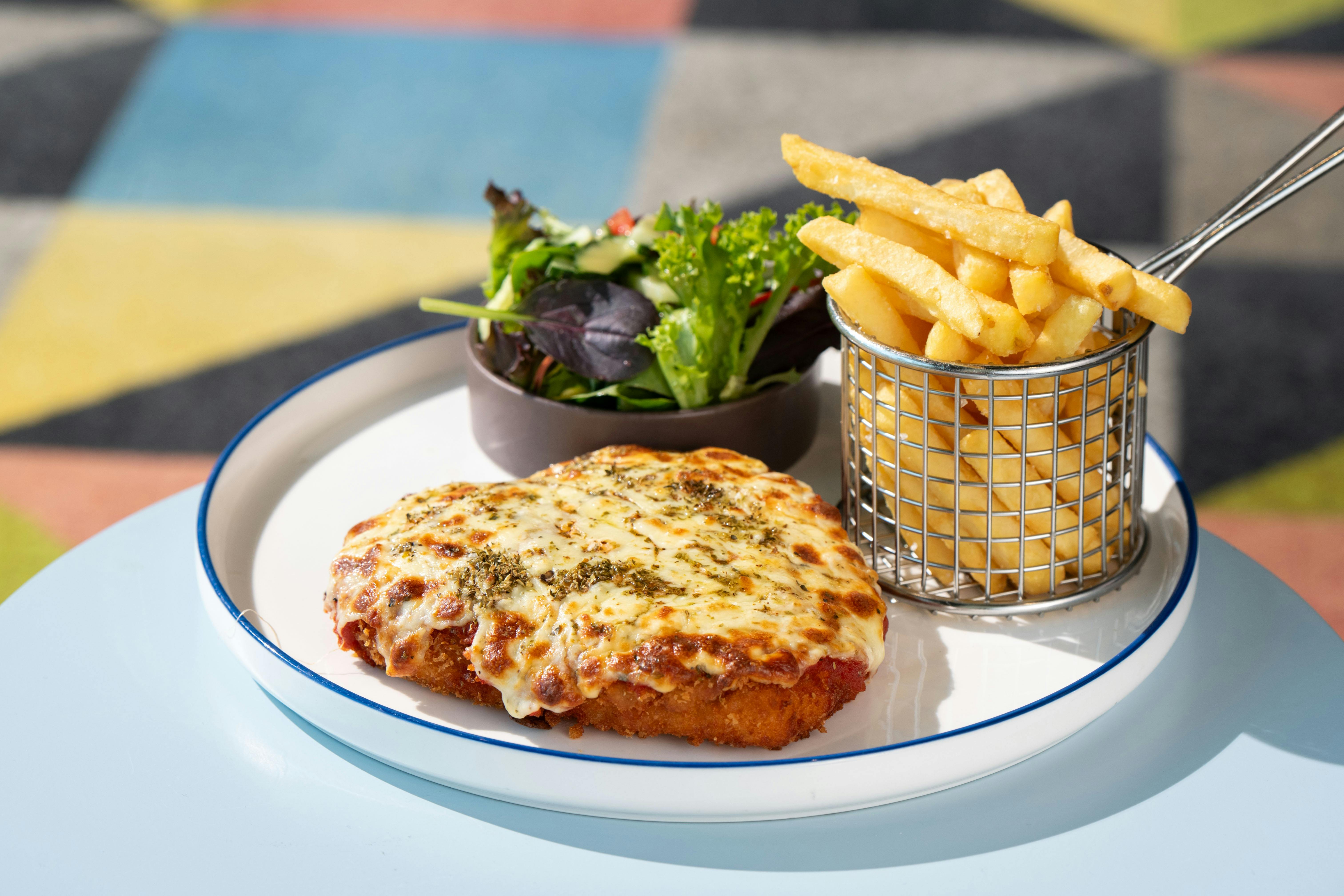 Hangar Bar & Grill Bar