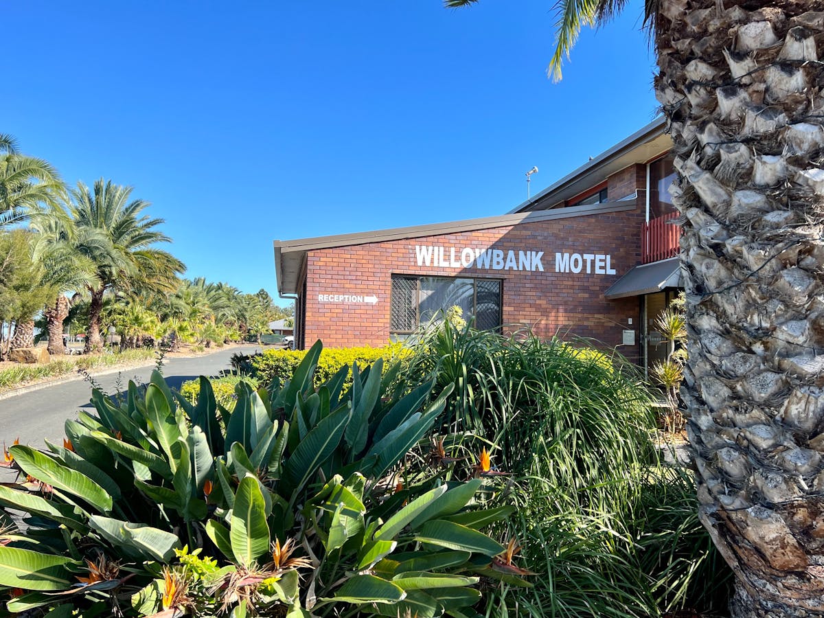Reception, Willowbank Caravan Park & Motel