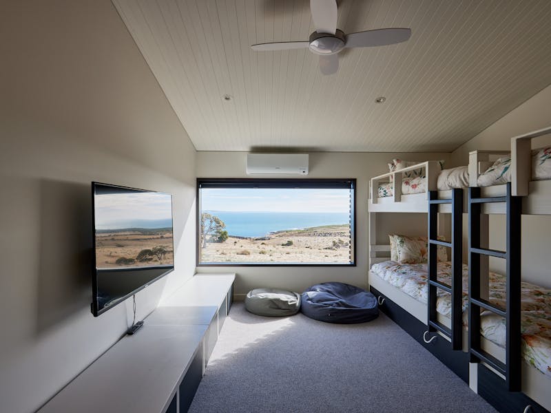 Bunk room with 4 King Single beds