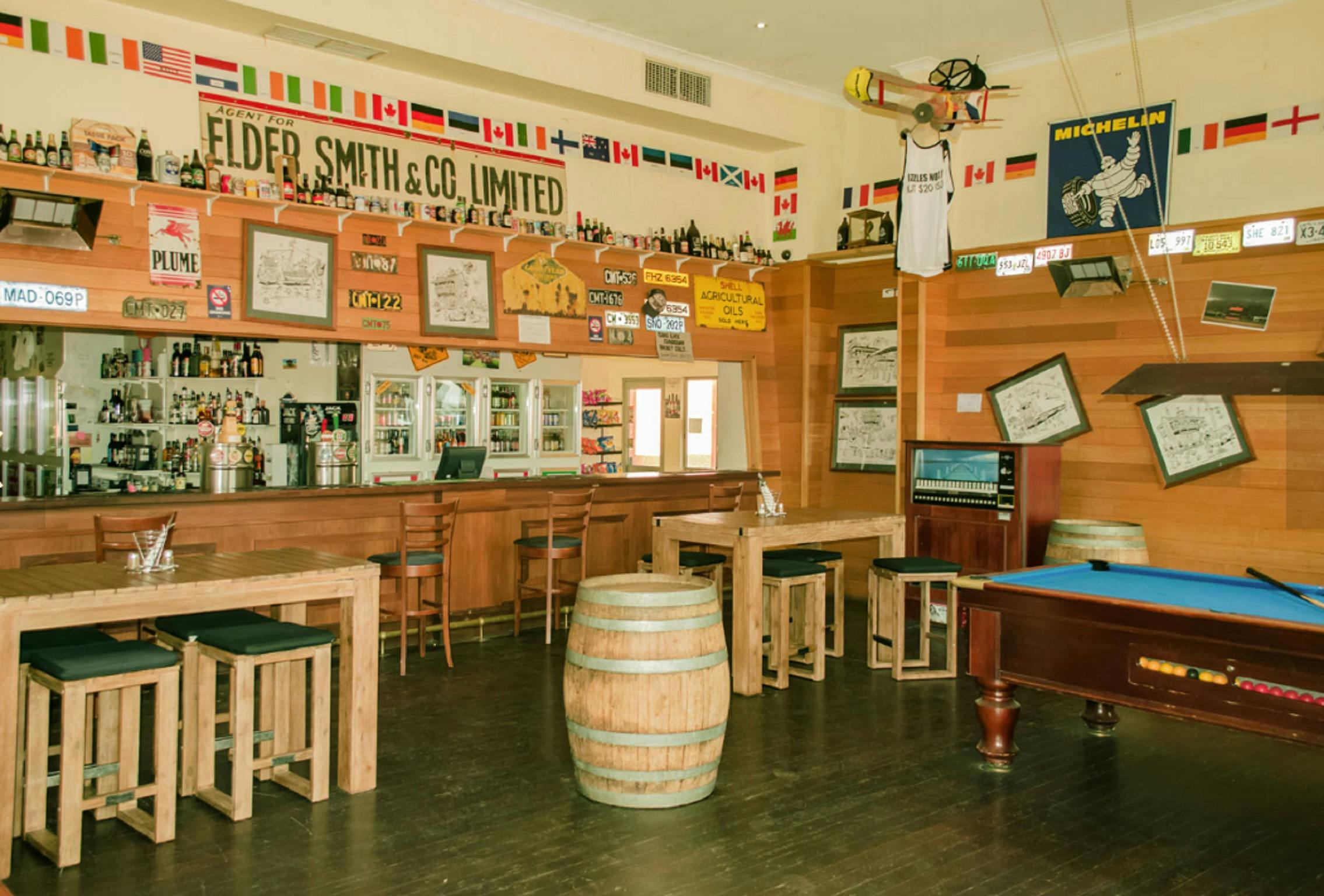 Cunderdin Pub "Etamogah Pub"