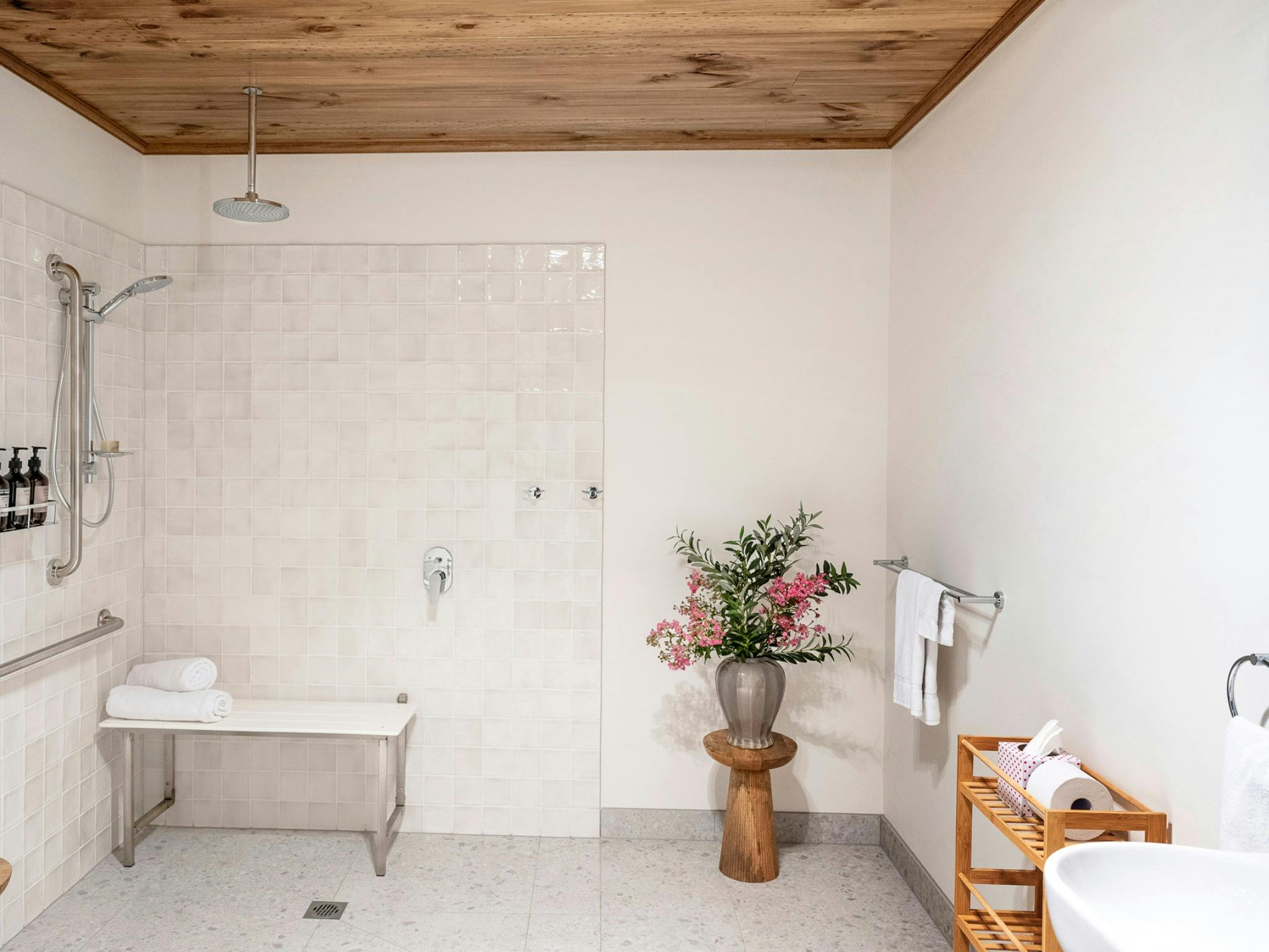 Dal Zotto Wines Homestead Accommodation Access All Areas Bathroom