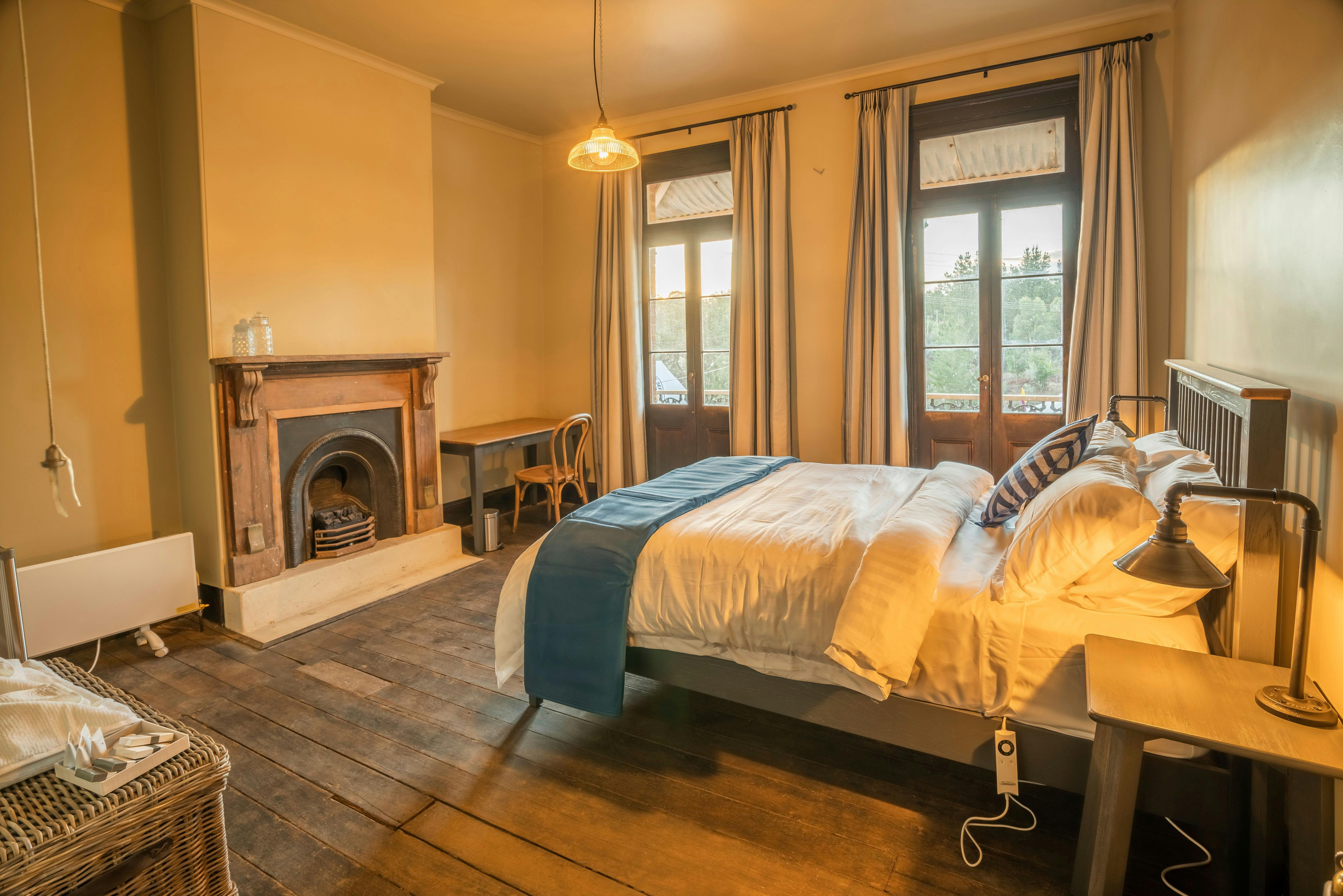 Queen Room with Shared Balcony