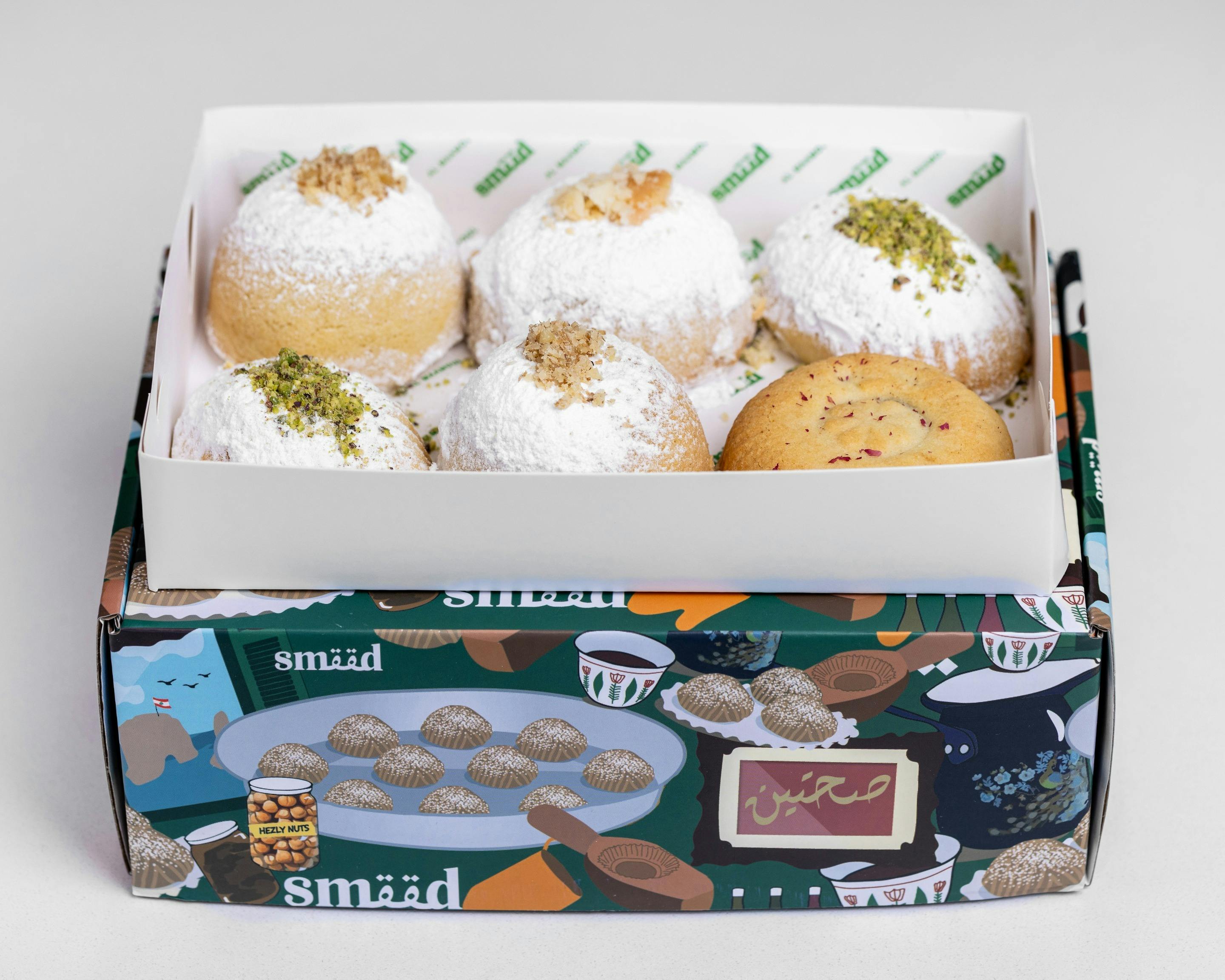 Box of six smeed cakes