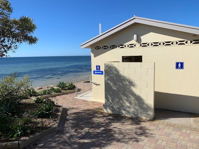 Public Toilets Stansbury Foreshore