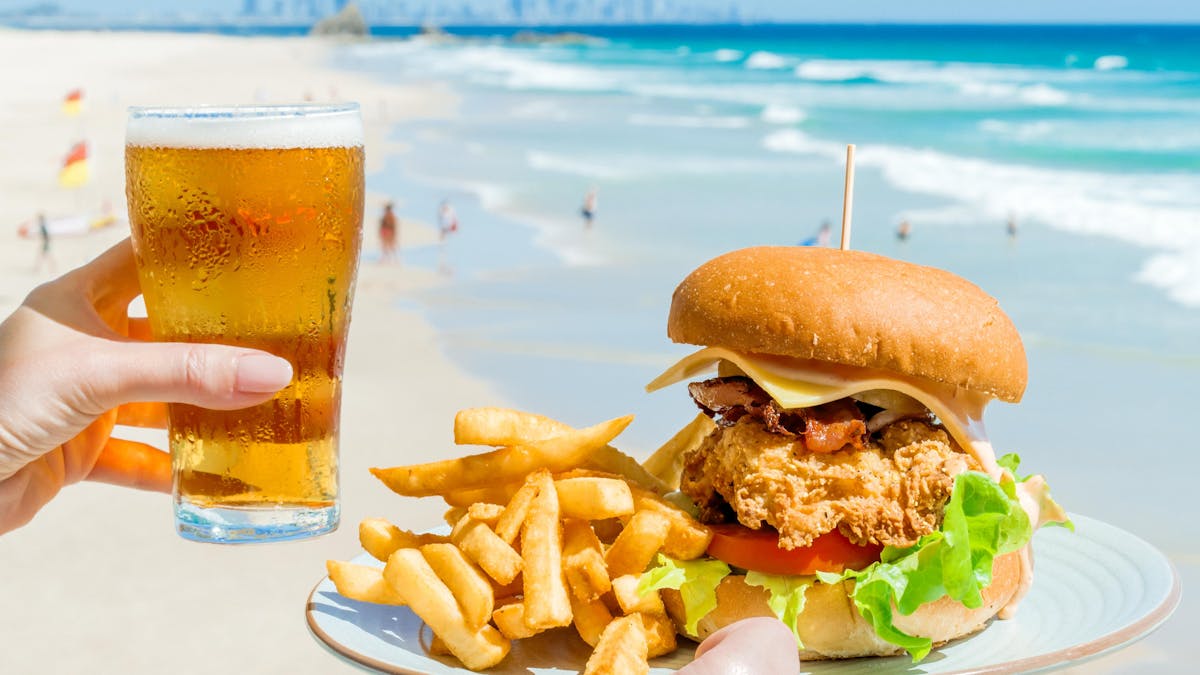 Currumbin Surf Club Beer and Burger