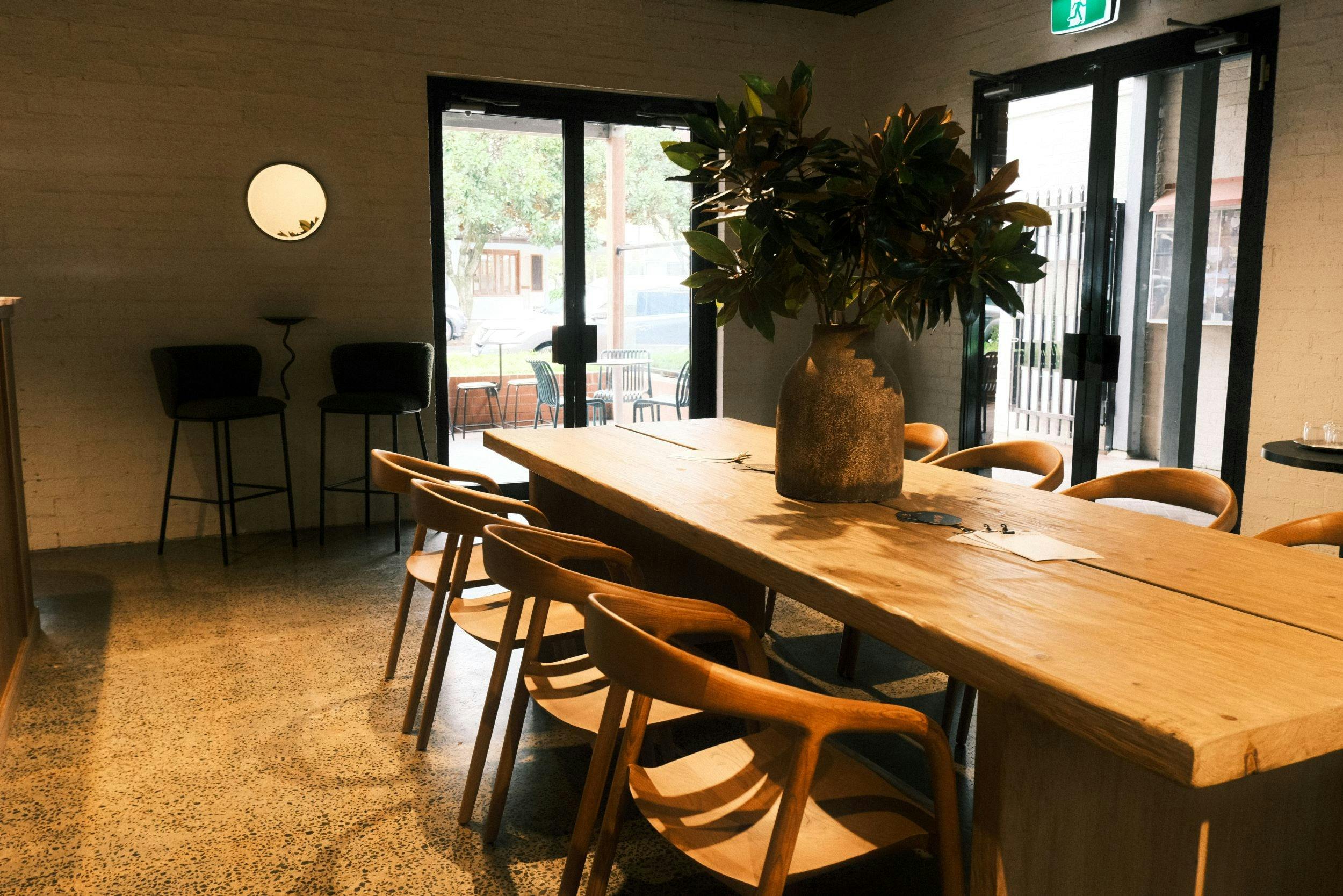 le bar berry interior