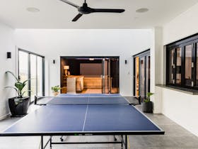 White Hut on Golflinks