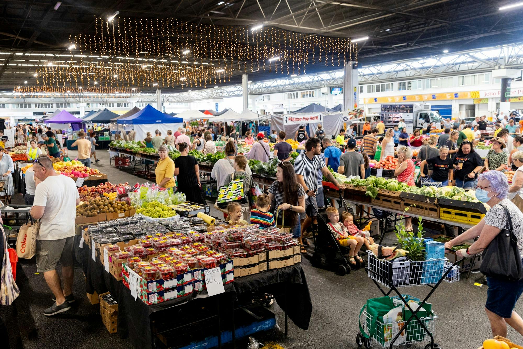 Saturday Fresh Market