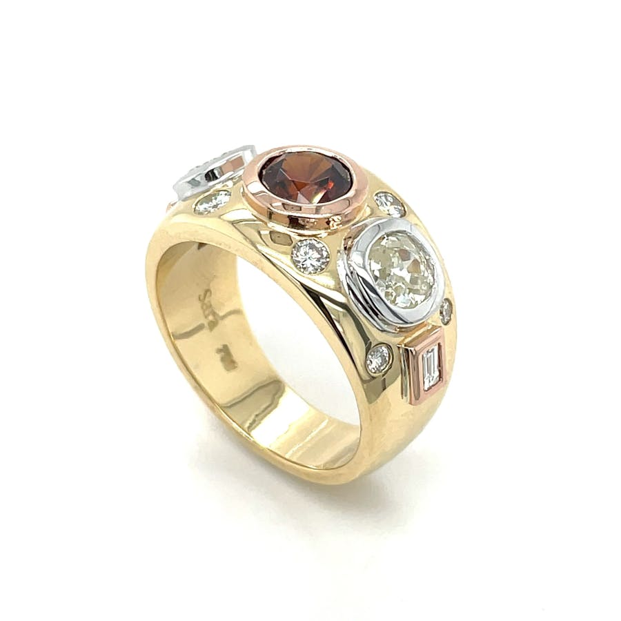 18ct Gold Ring featuring repurposed Australian zircon and Diamonds