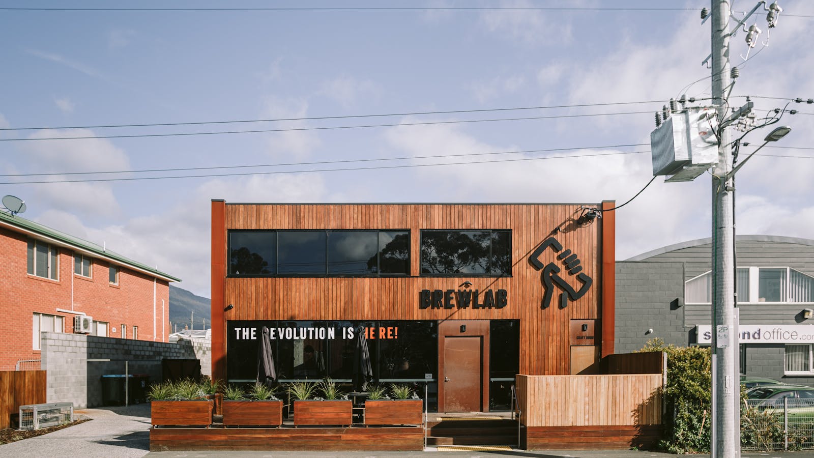 The street view of Brewlab