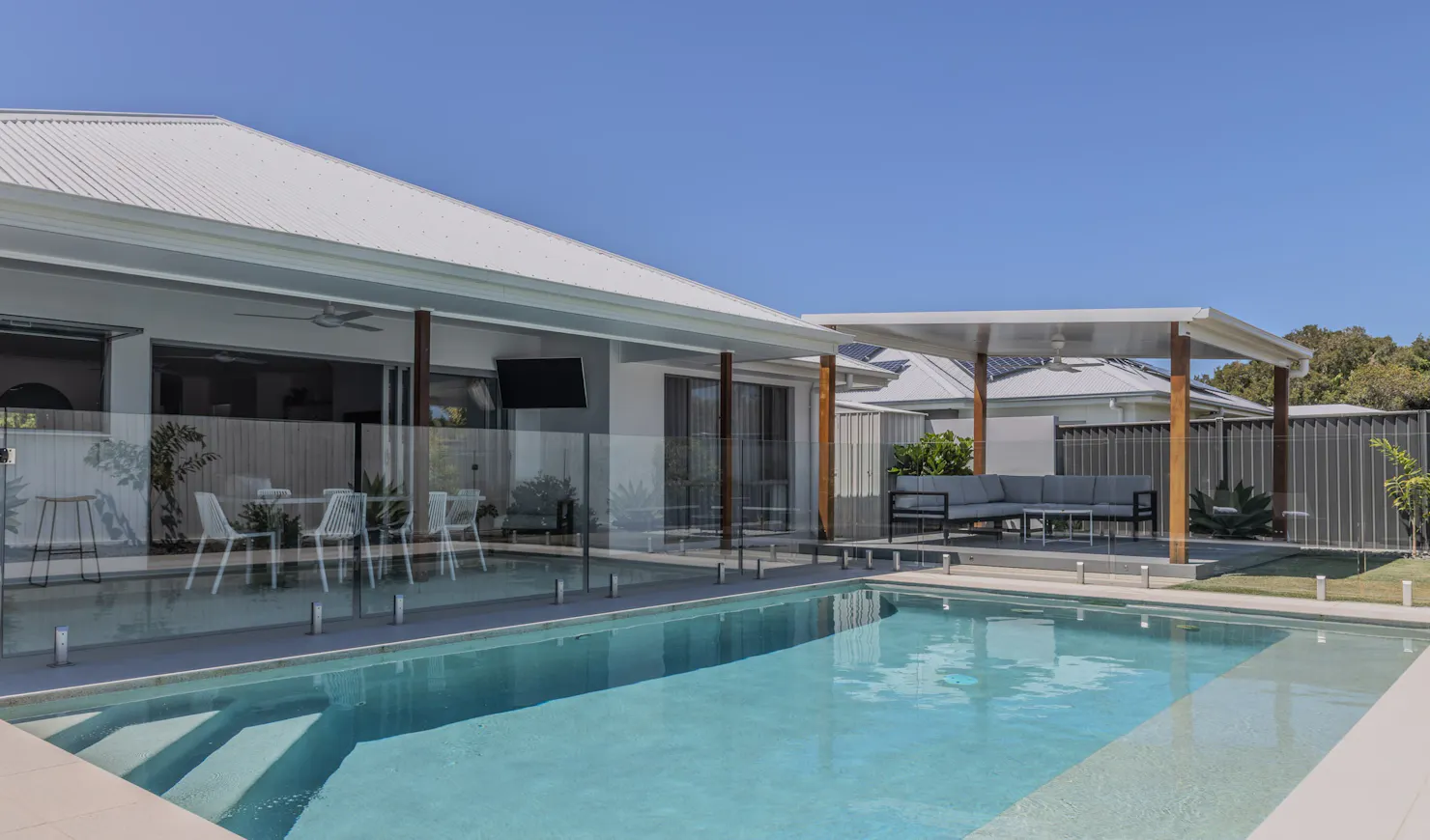 Large outdoor entertaining