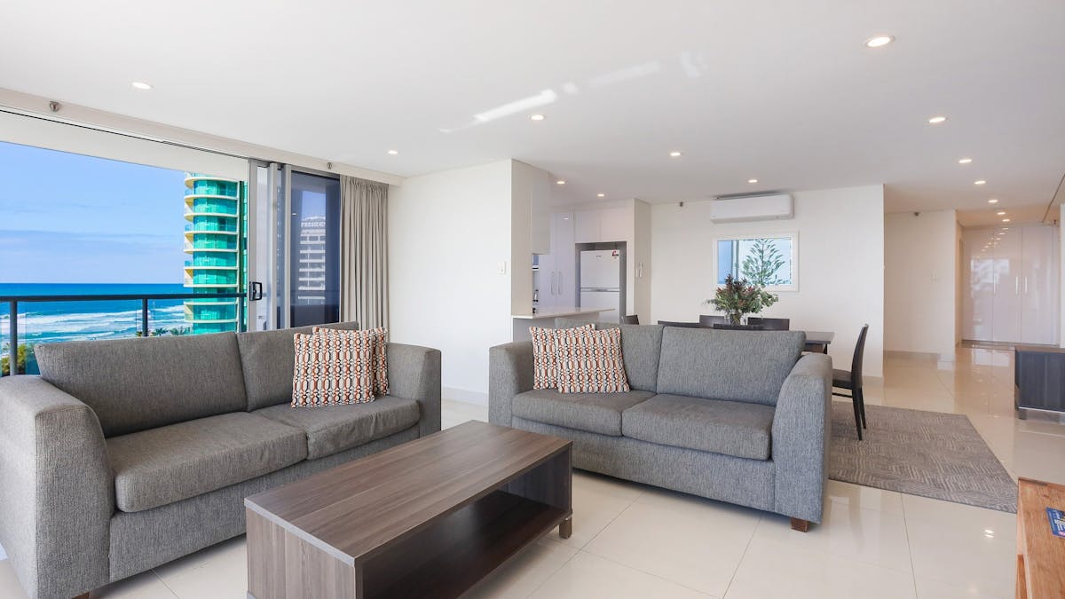 Spacious lounge room with ocean views - Gold Coast Holidays - Peninsula 7a Surfers Paradise
