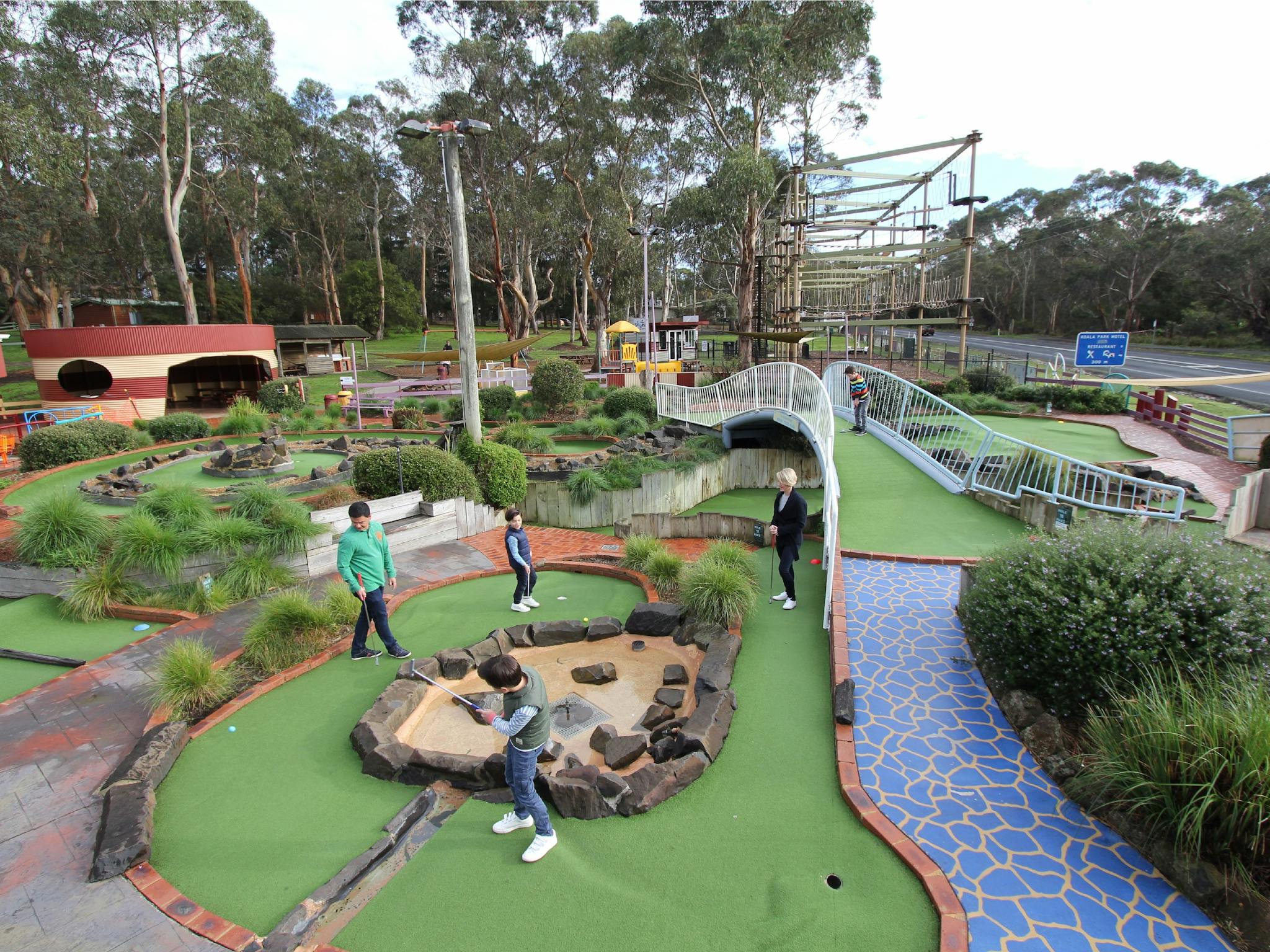 Maxi Mini Golf