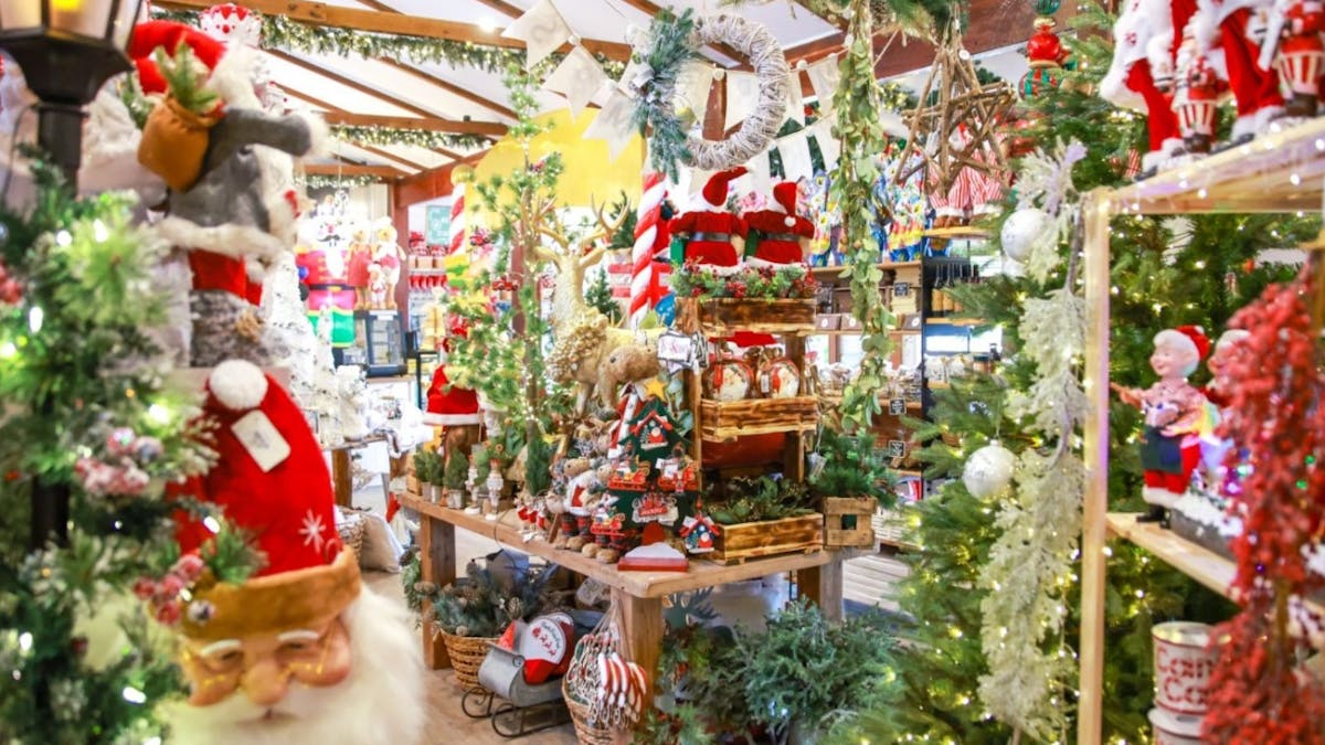 Visit our beautiful Mistletoe Store