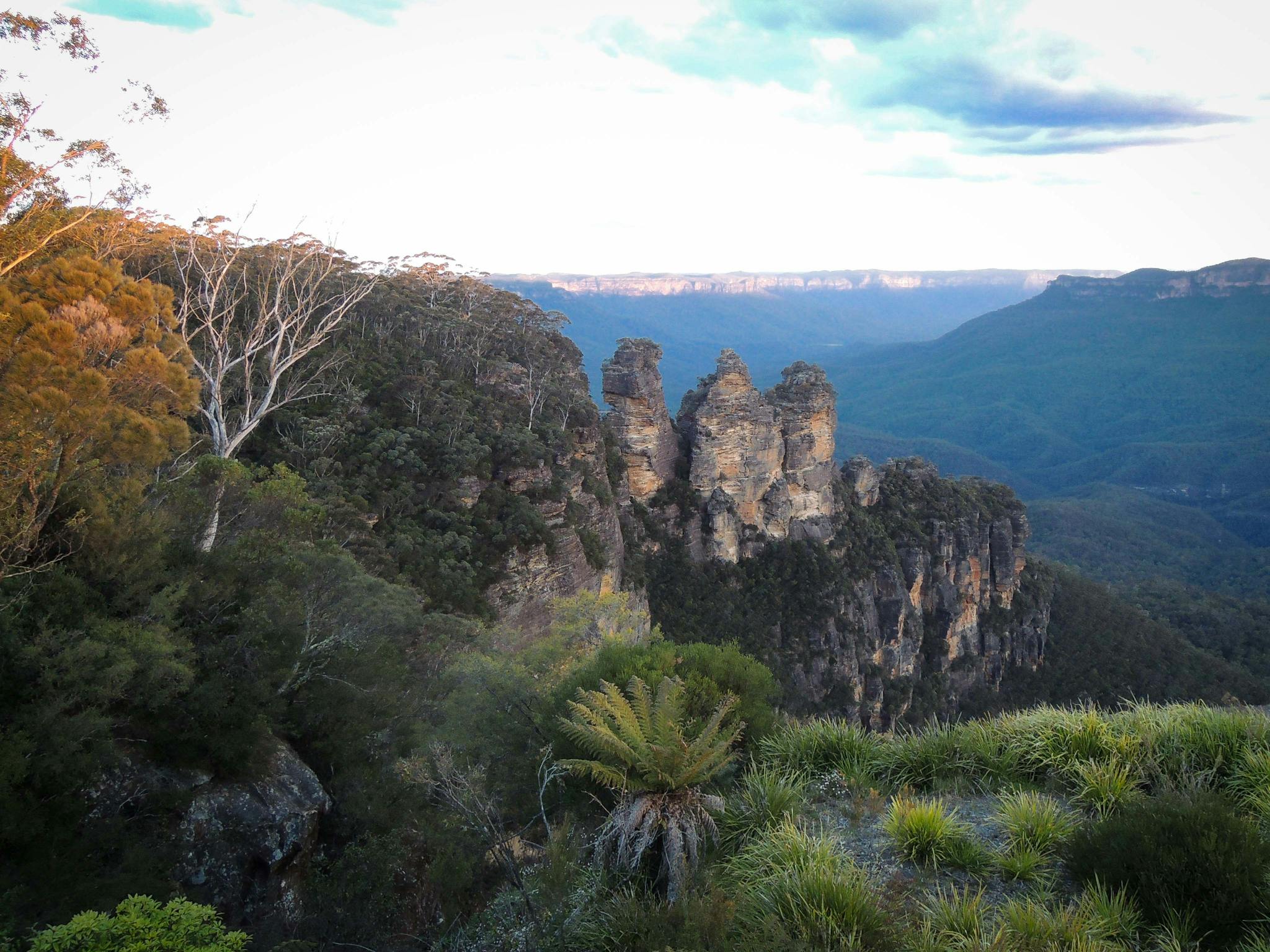 The Three Sisters rock formation at Katoomba