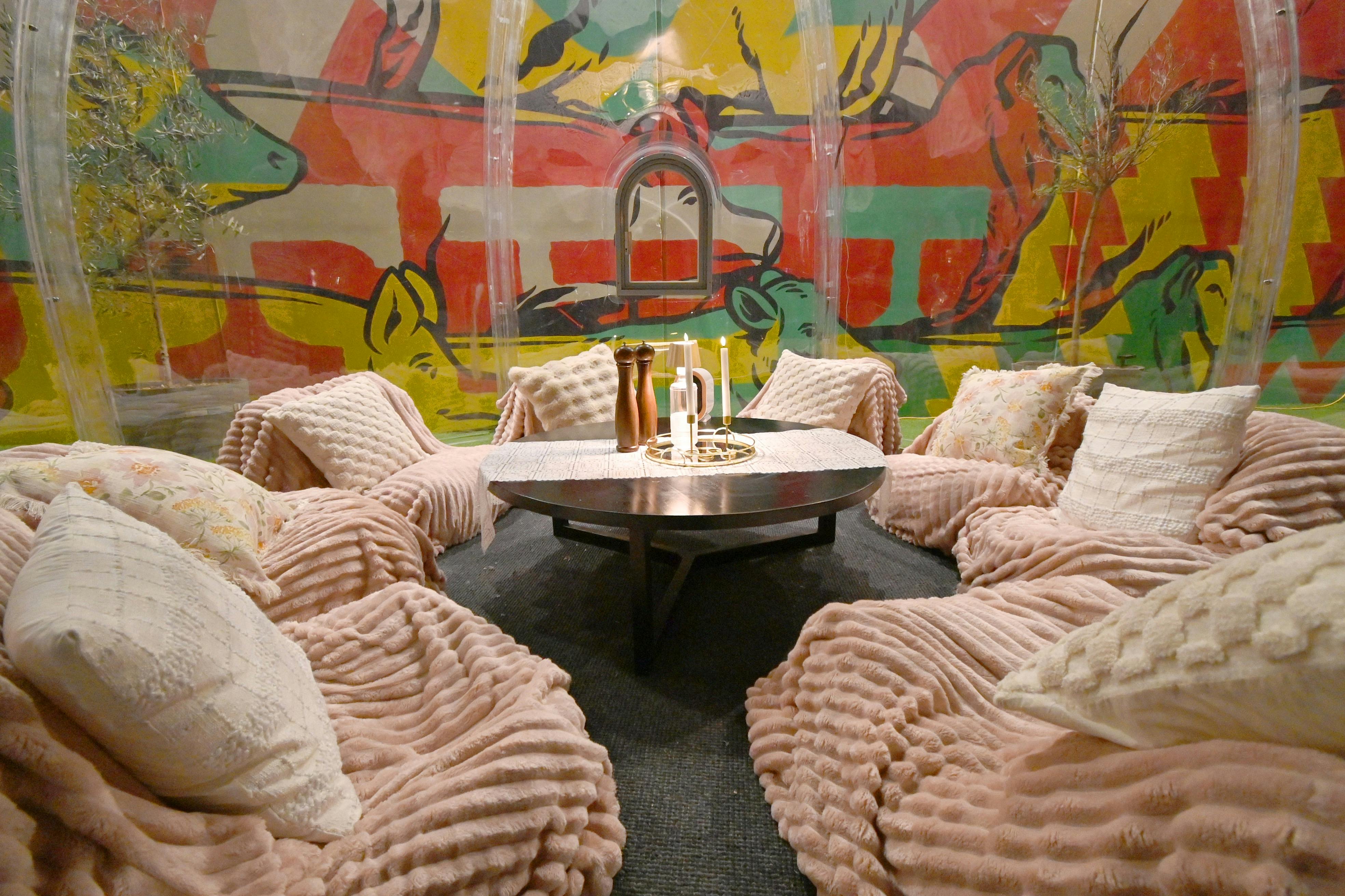 Wonderful Winter Igloos - Market Hotel Ballarat