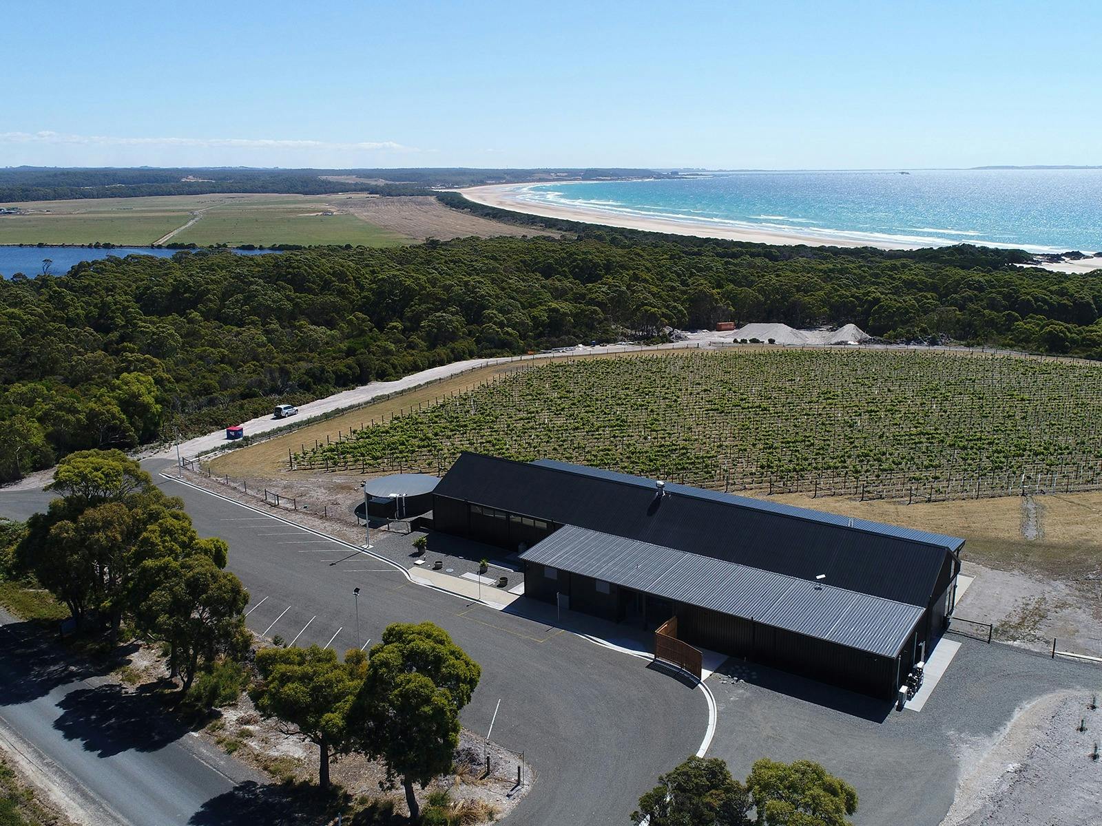 North-west retreat with Lanigans wine and cheese vouche image