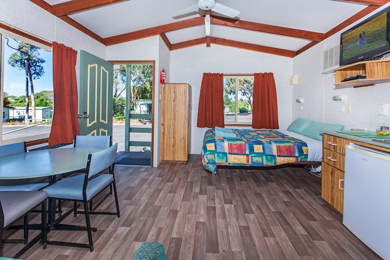 1 Bedroom Holiday Unit