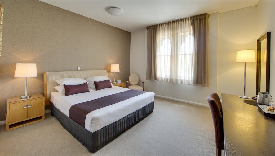 Premium Queen Room