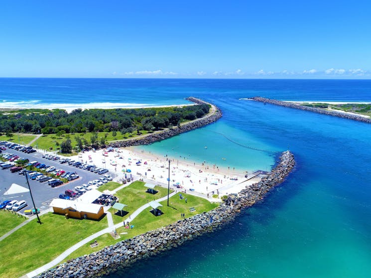 Tuncurry Rock Pool at Nine Mile Beach, Tuncurry