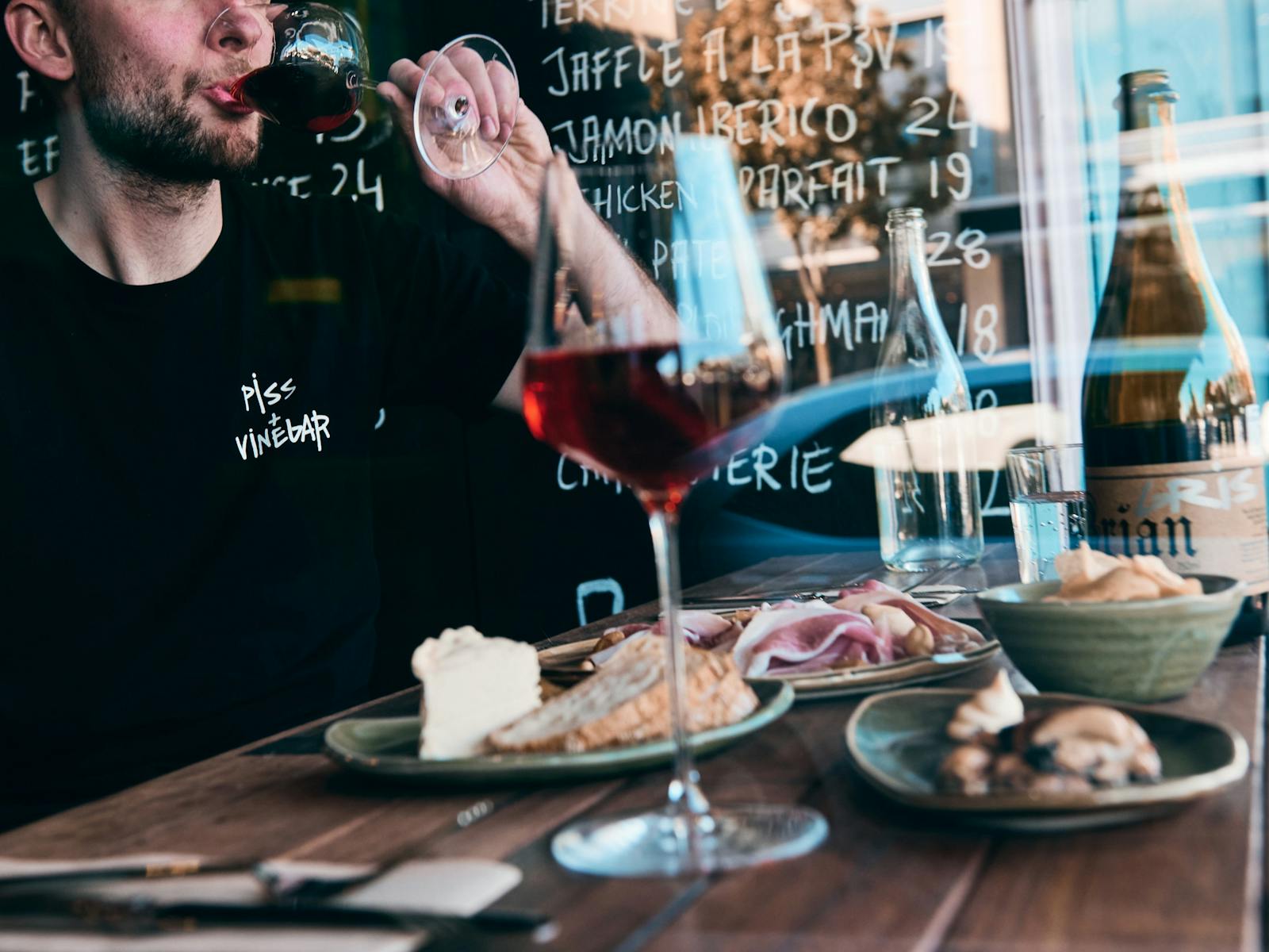 P&V Wine + Liquor Merchants, Paddington