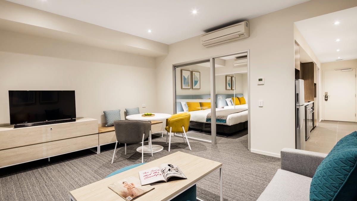 Wifi, TV, streaming, Kitchenette, Hairdryer, Smoke detectors, Balcony, Daily Room Service, Aircon