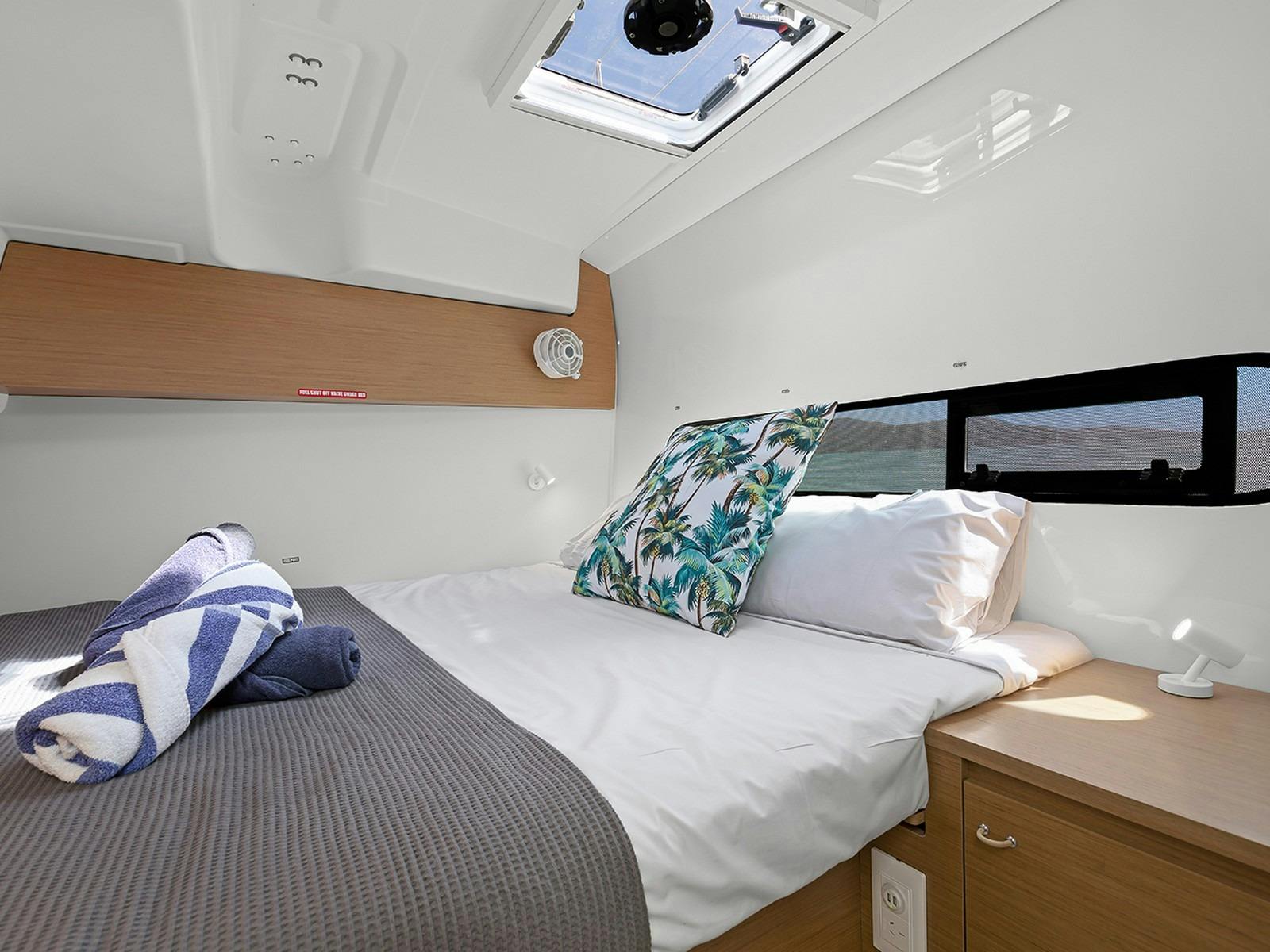 Excess 11 - Port aft private cabin