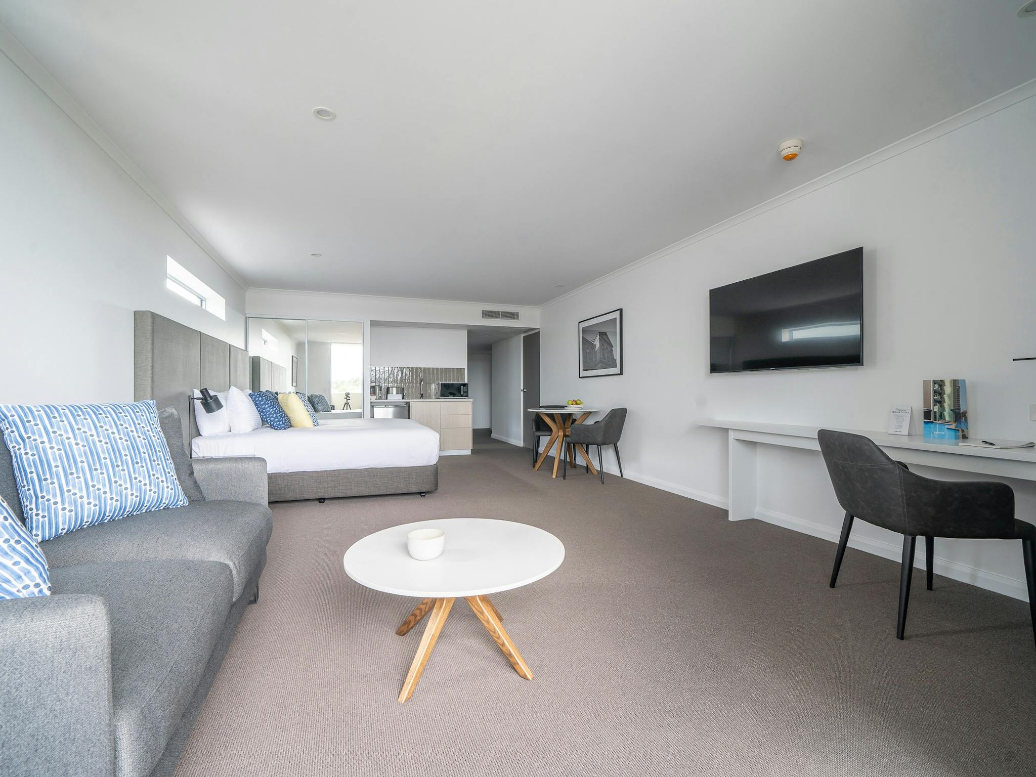 Living/bedroom Living/bedroom