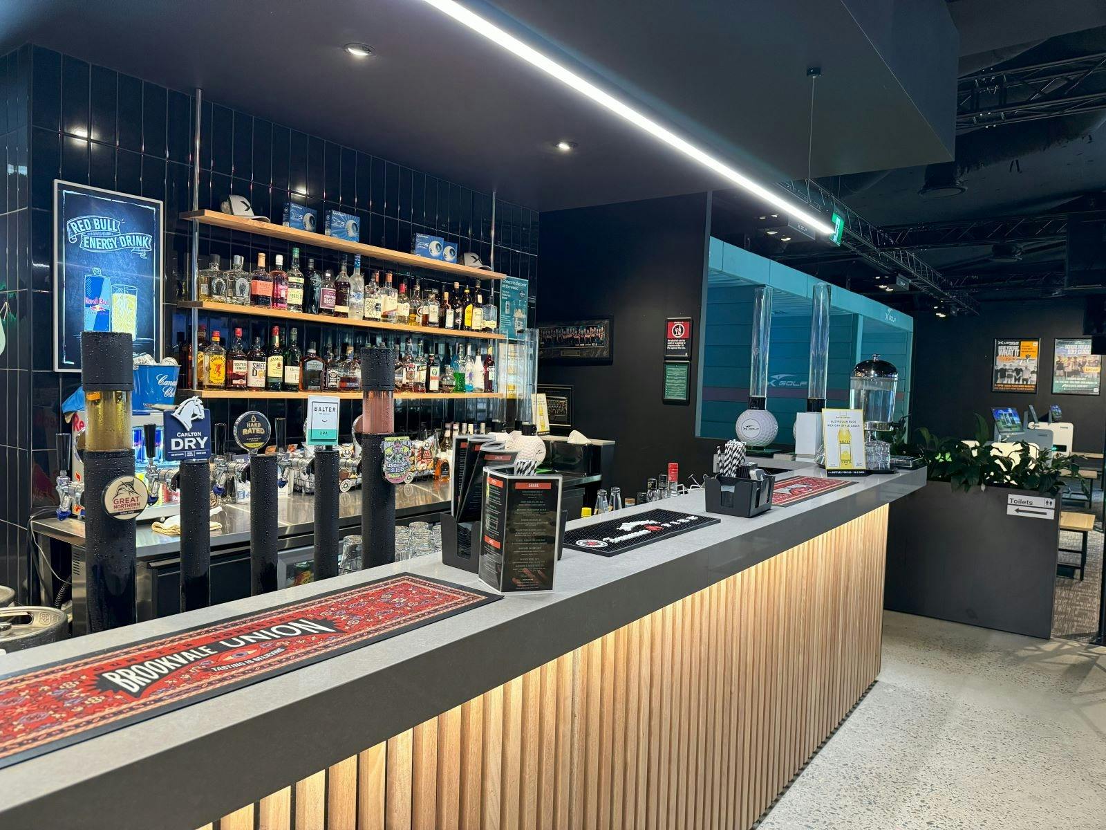 bar