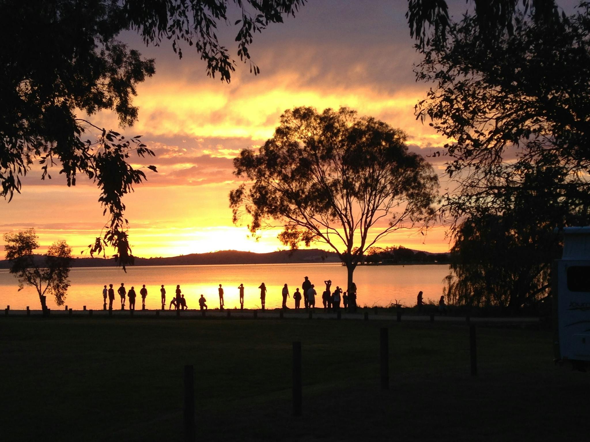 Just one of our many amazing sunsets over lake hume. Bring your cameras to capture the experience
