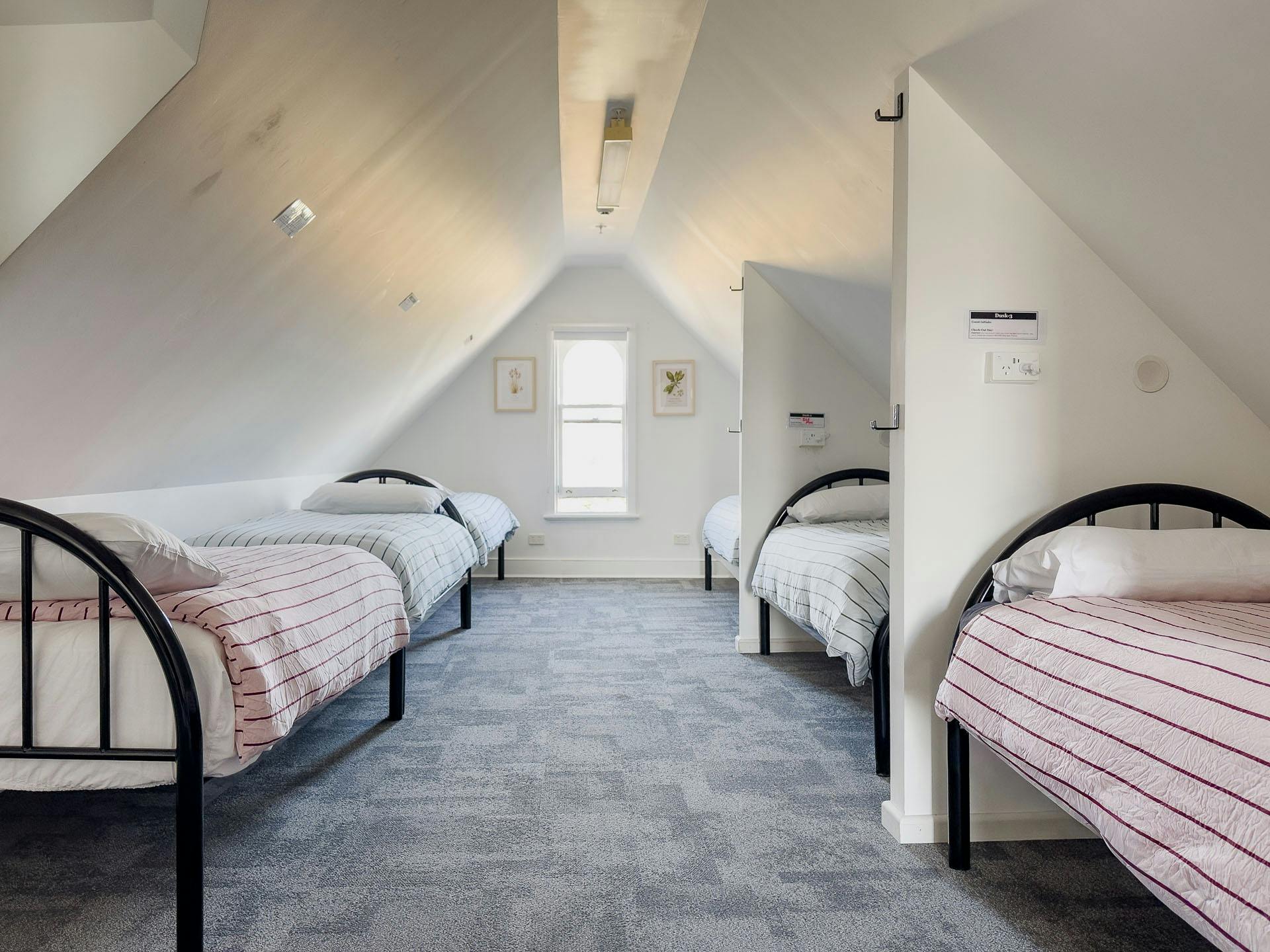 Single bed dorm room for females