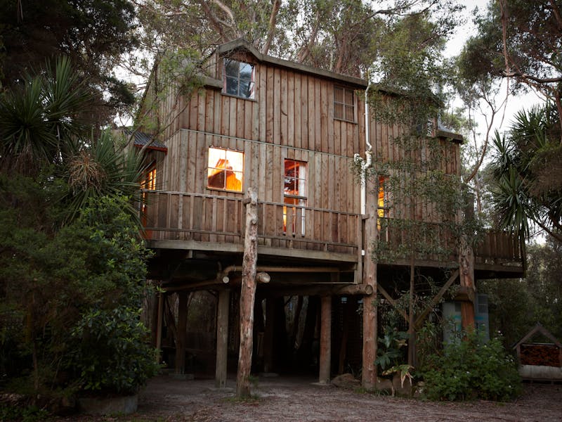 Spa Treehouse image