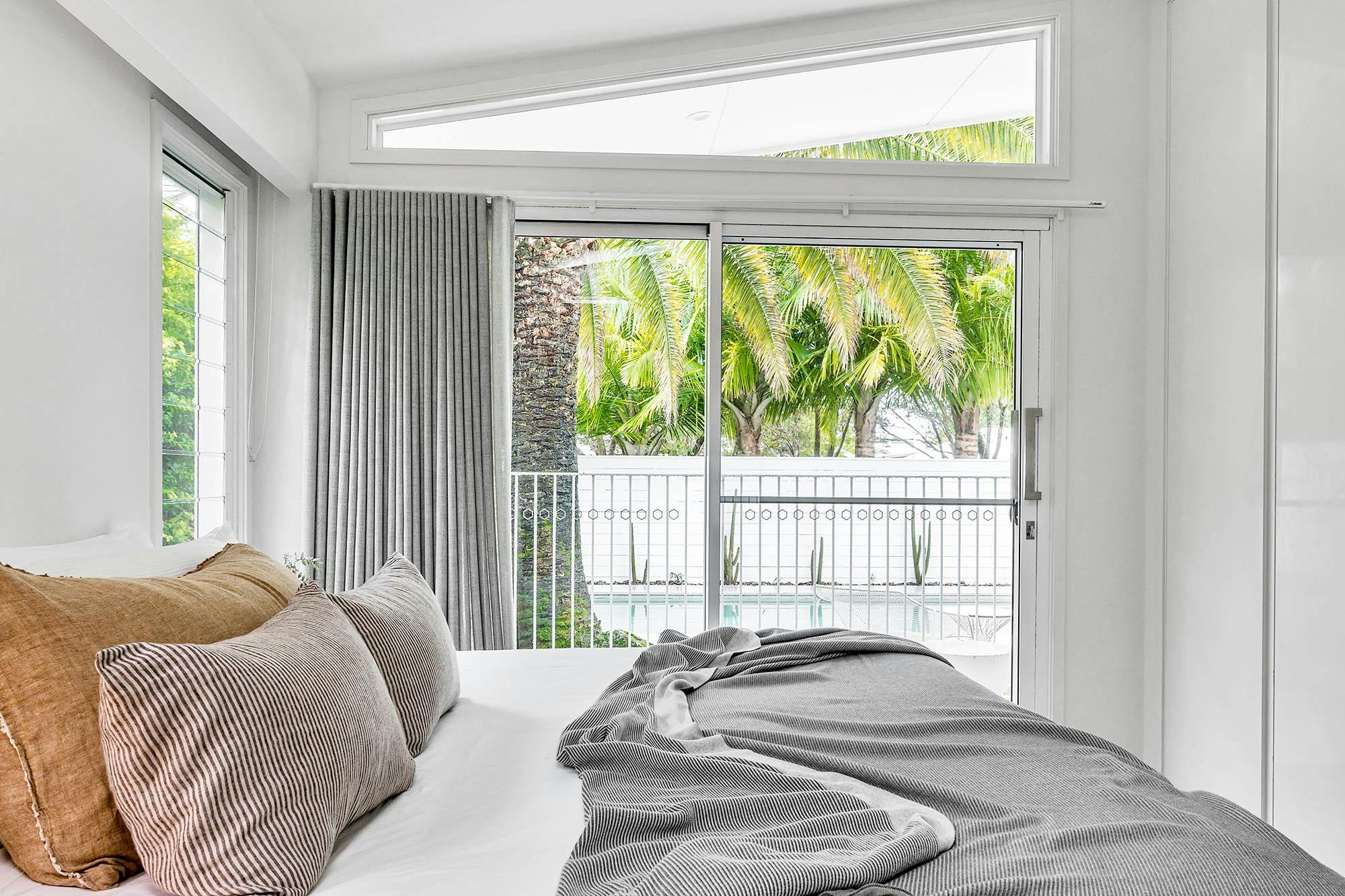 ザ シャレー - バイロン ベイ - ベッドルーム 3 とビュー