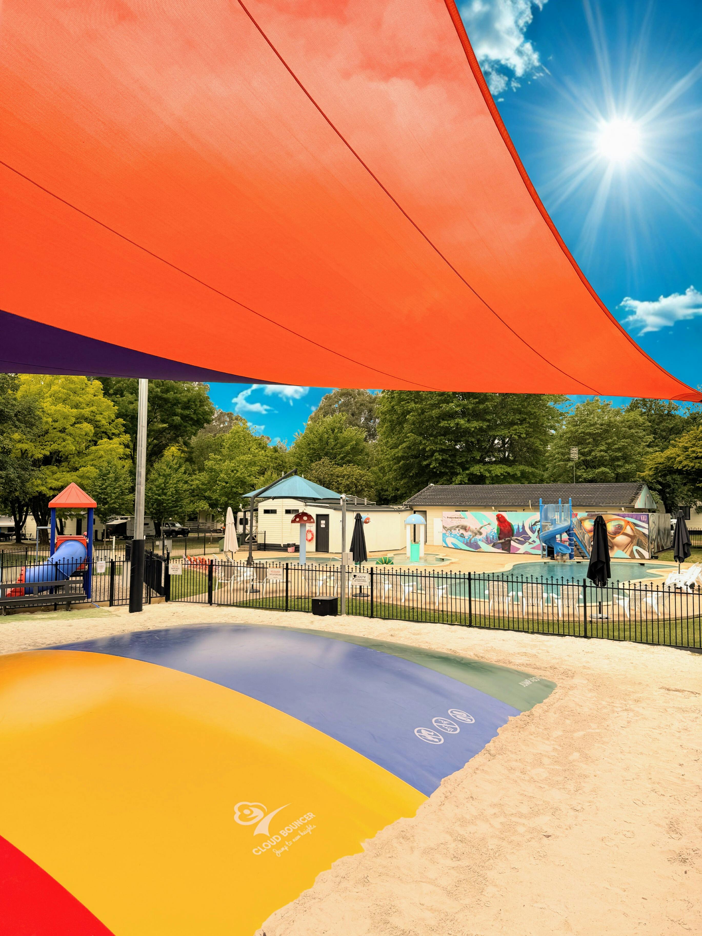Playground are / Jumping Pillow