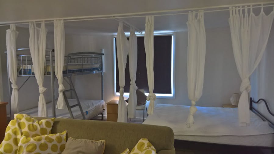 CABIN FOUR NO ENSUITE