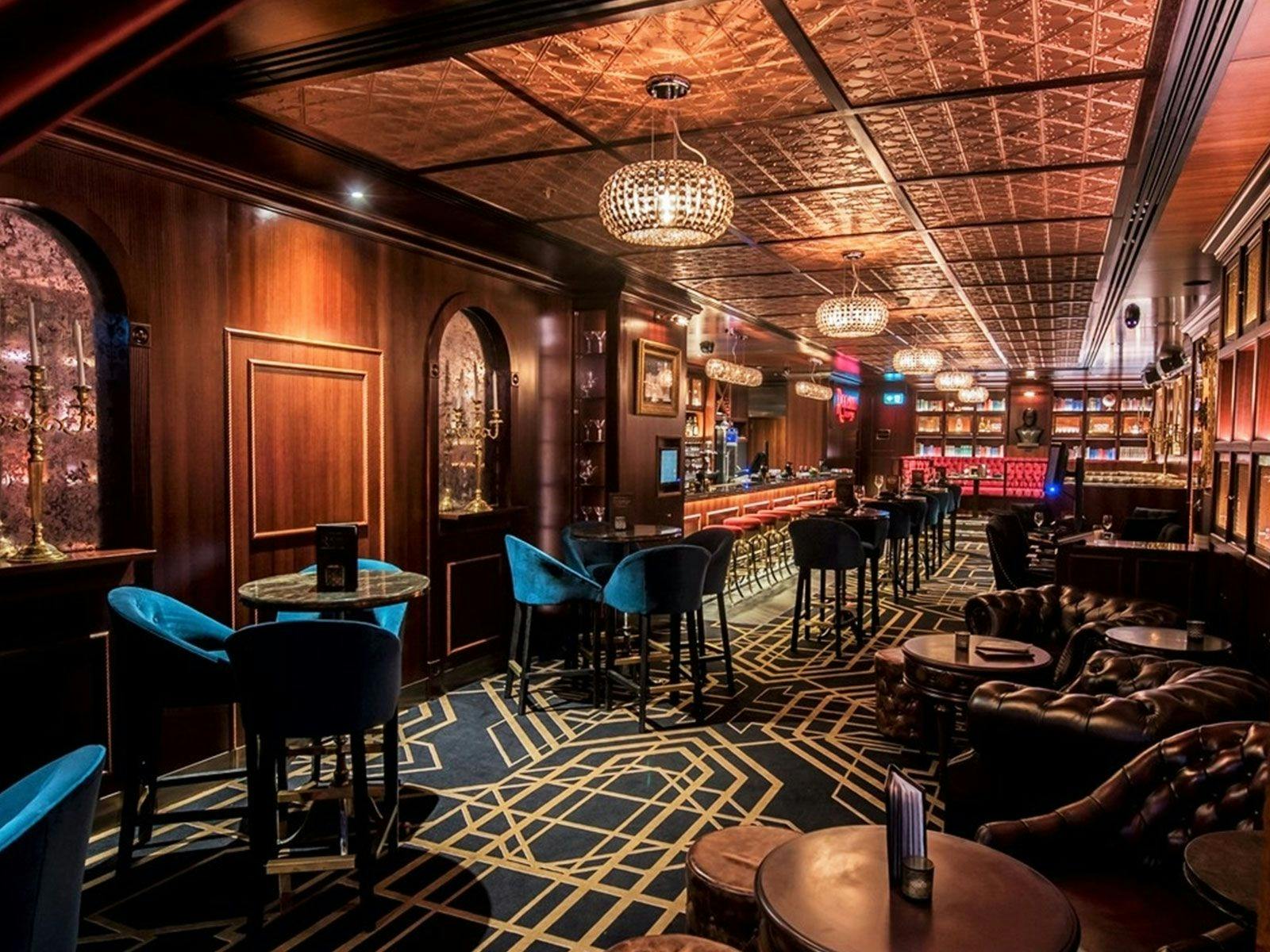Enjoy dining experience with drinks package
