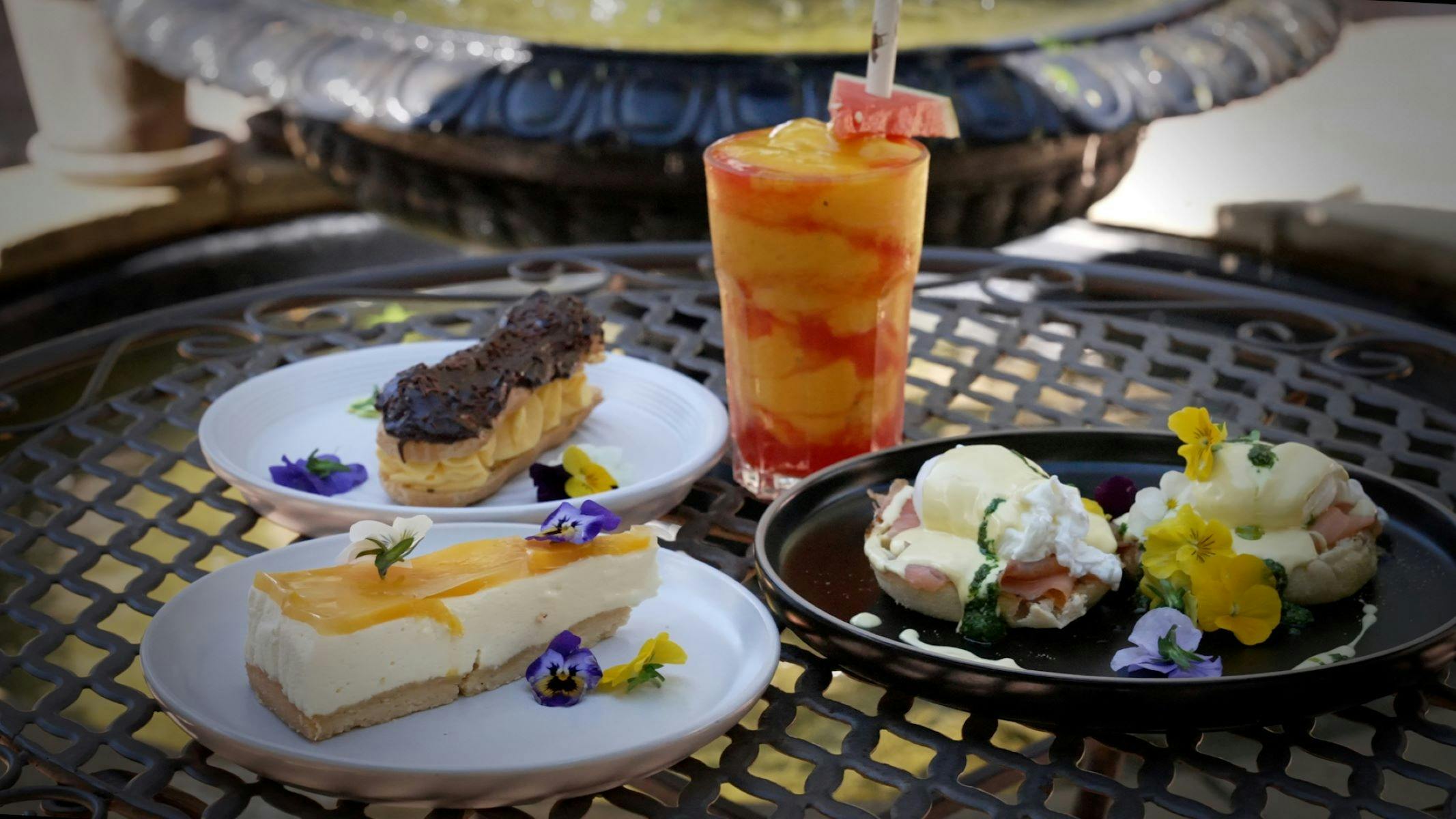 배서스트 리버 카페