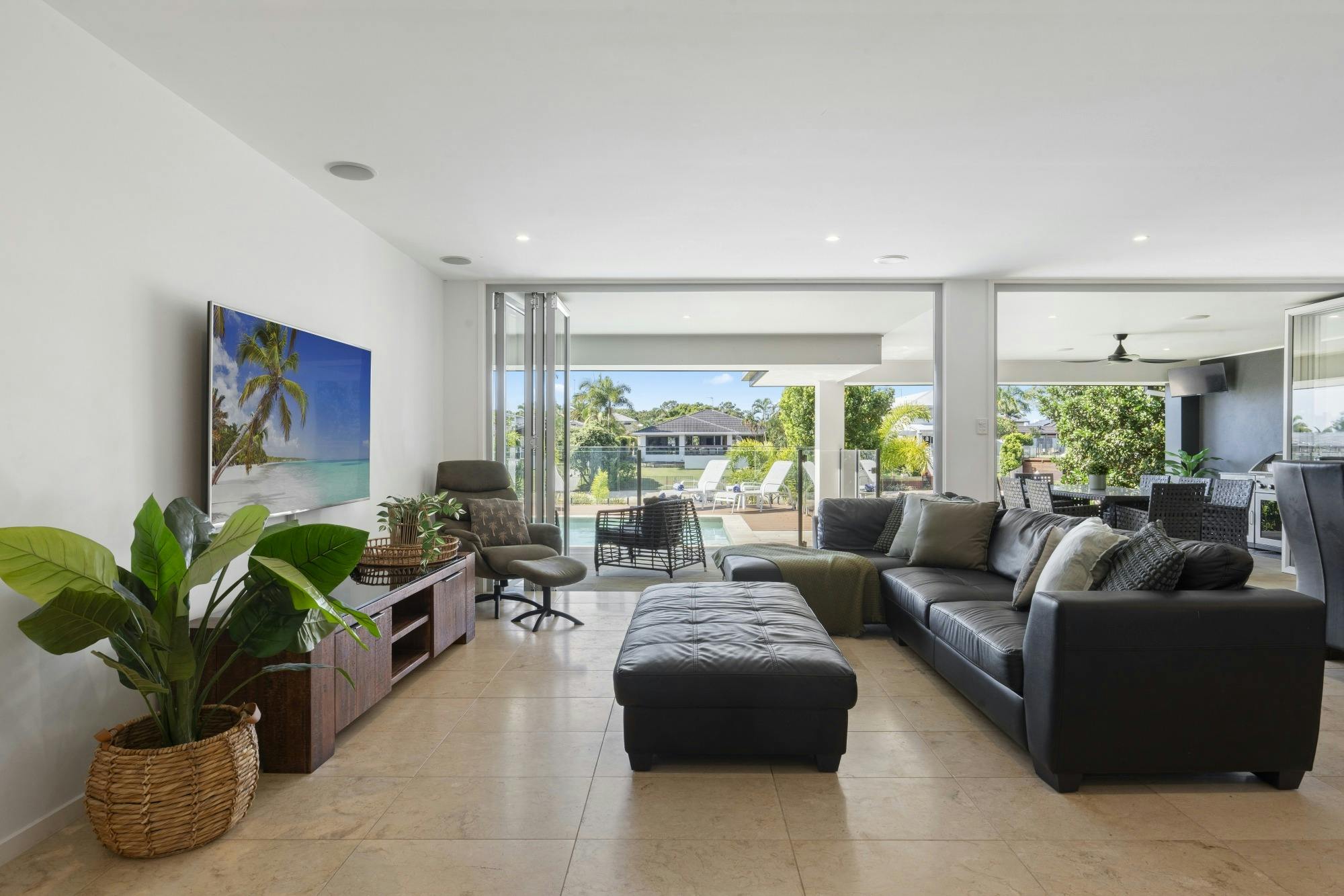 Elite Holiday Homes - Seaclusion Broadbeach