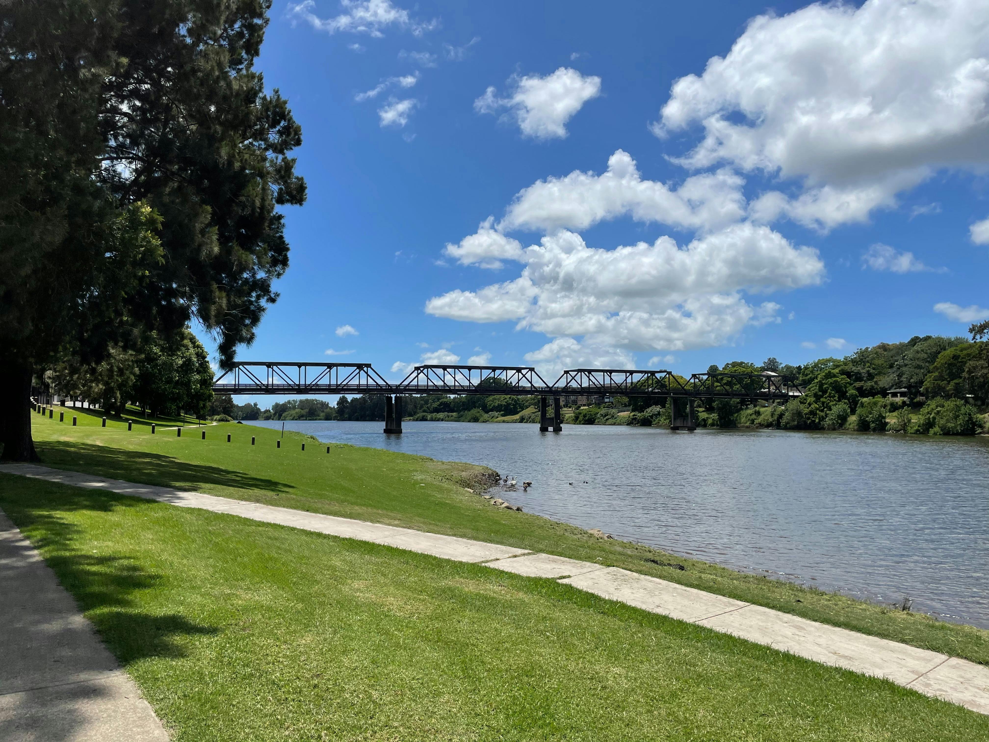 Looking towards the Kempsey Traffic Bridge from Riverside Park
