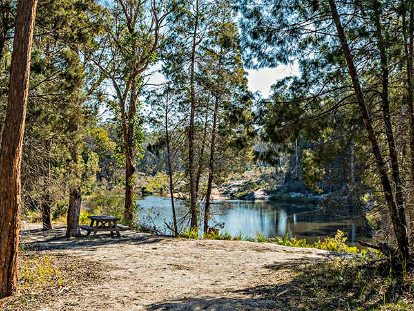 Flusswanderung, Boonoo Boonoo National Park. Foto: David Young Copyright: Regierung von NSW