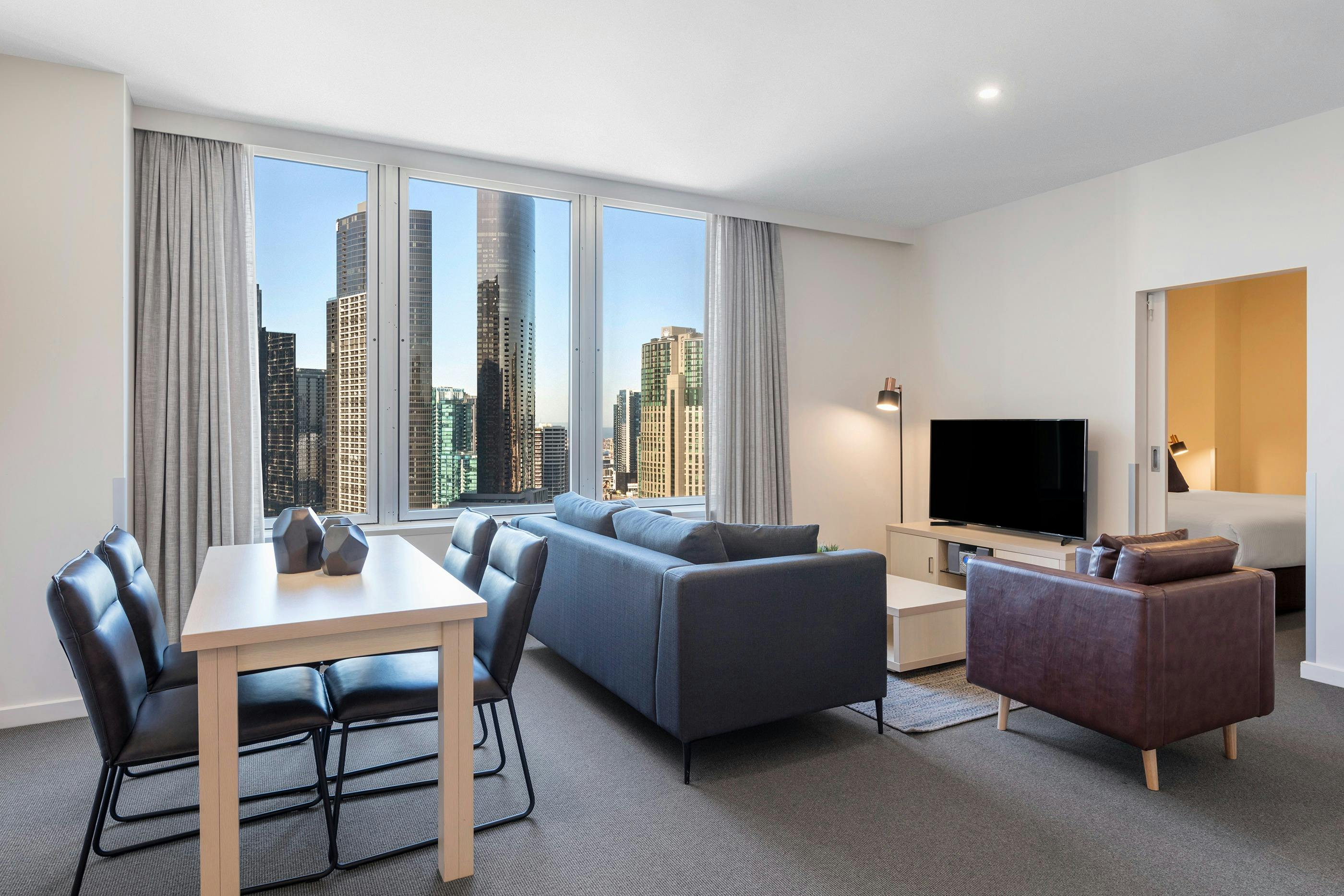 Save up to 30% off at Oaks Melbourne on Market Hotel