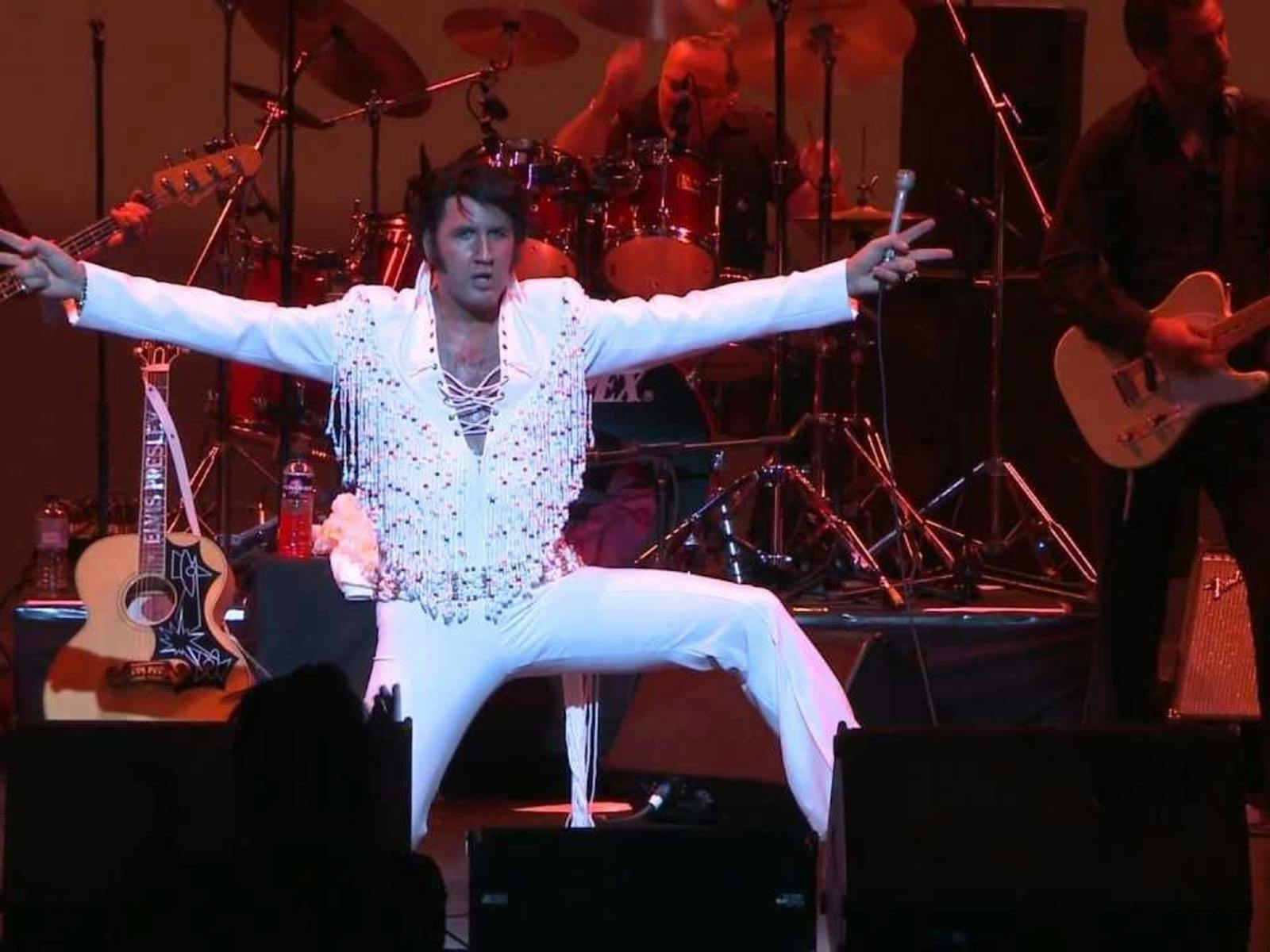 Image for Elvis The Legendary Performer