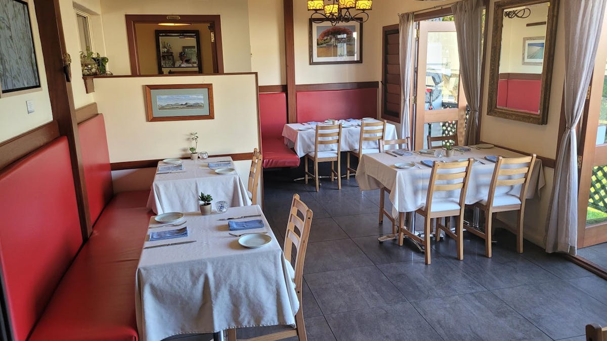Open dinning to manacured garden