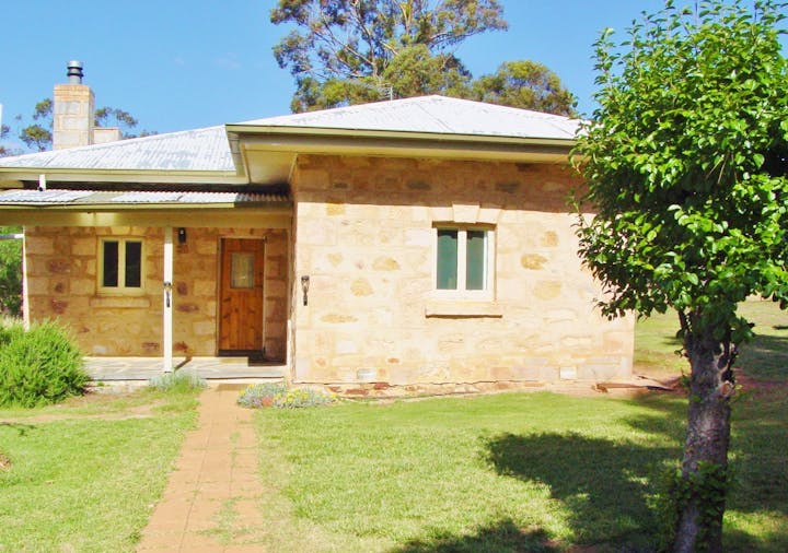 LODGE