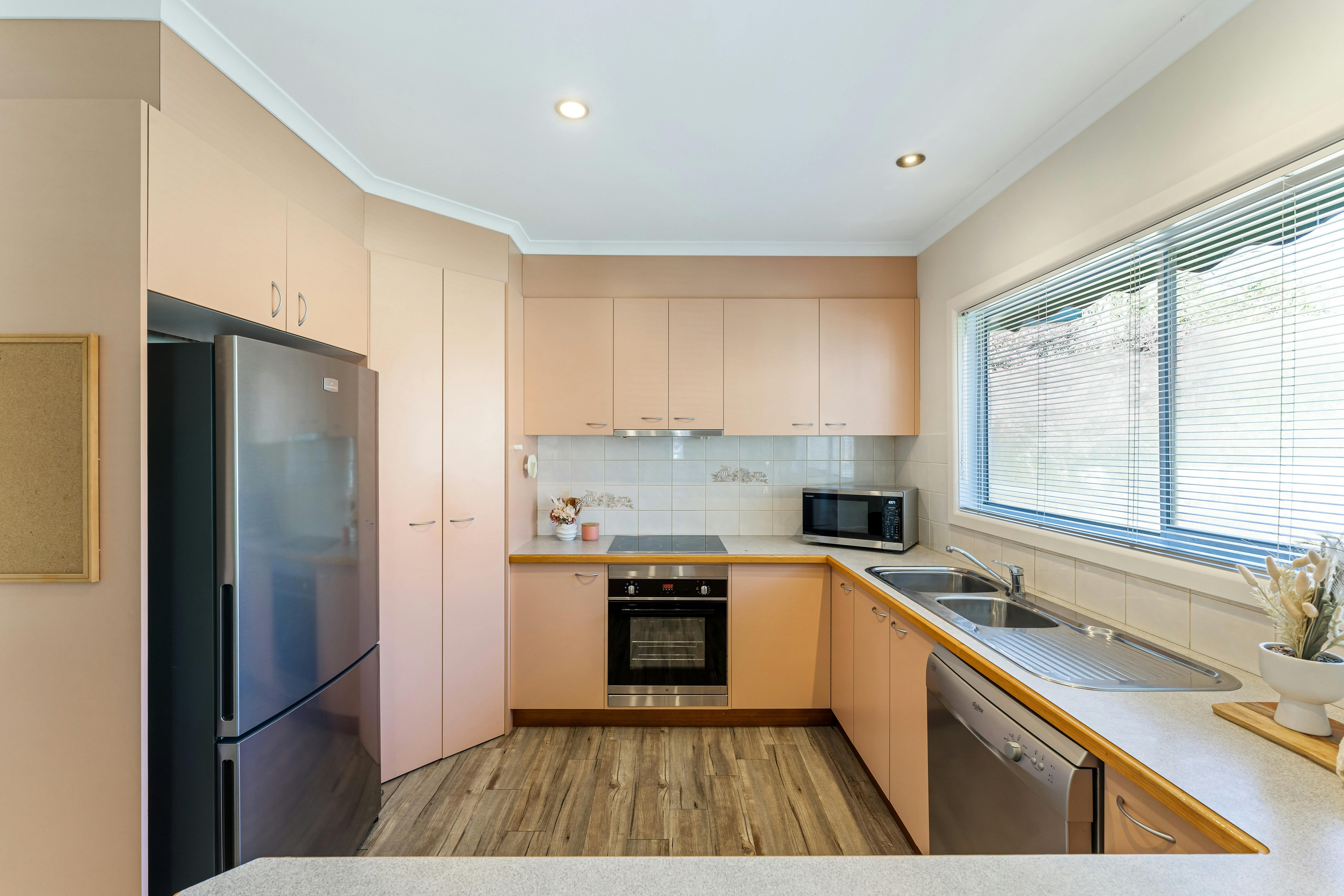 Summit Two Bedroom House | Tasman Holiday Parks - Bright