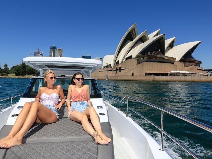 Girls in front of Sydney Opera House