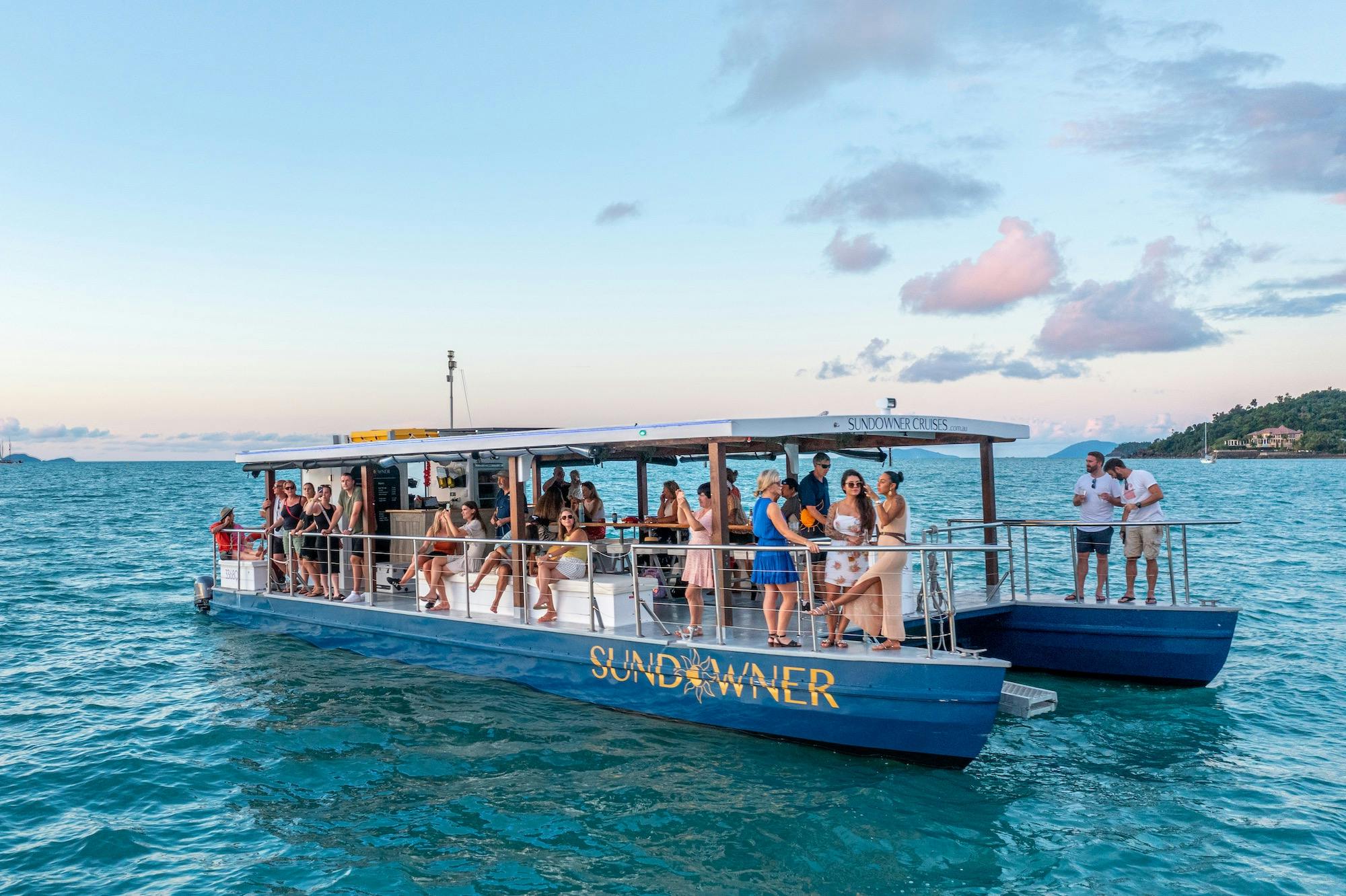 Sundowner Cruises Airlie Beach
