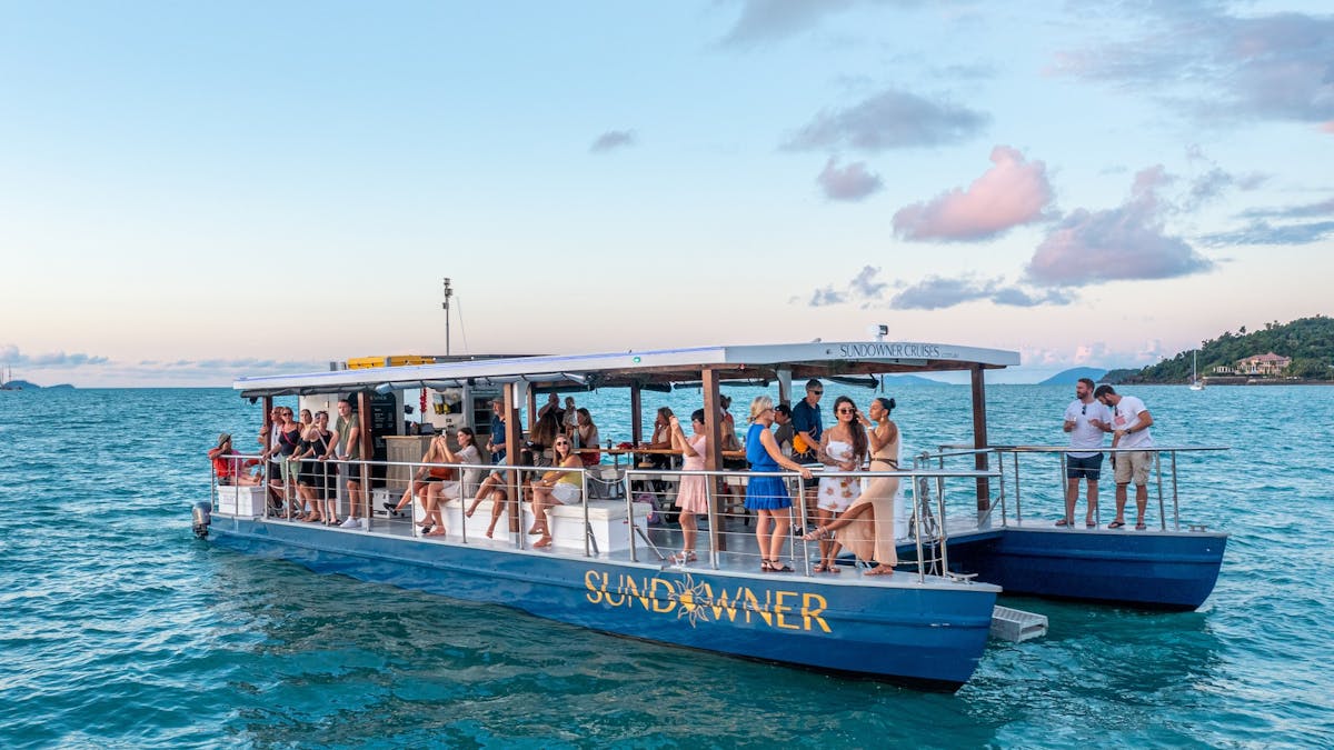 Sundowner Cruises Airlie Beach